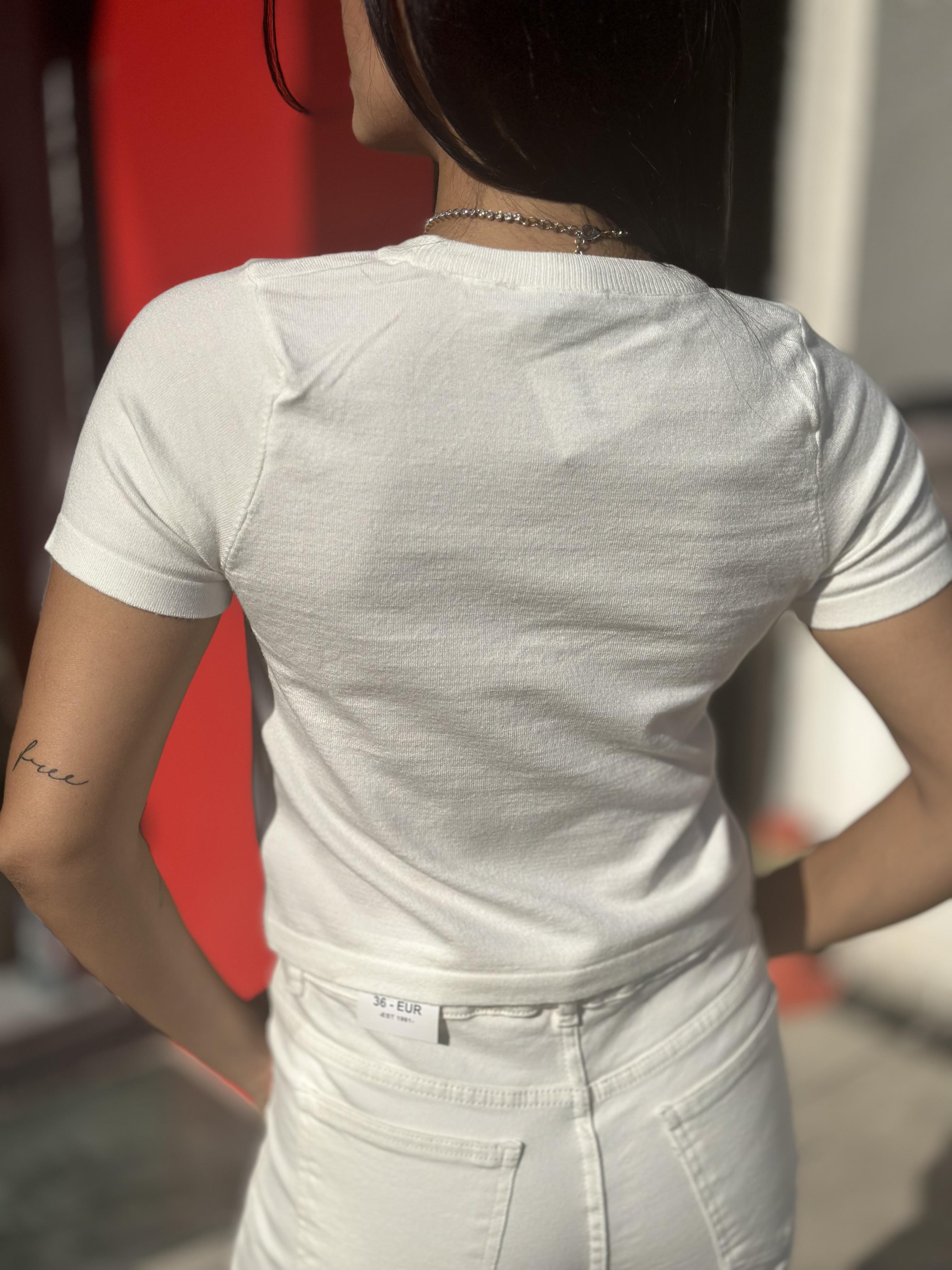 1131 KISA KOL YAZI DETAYLI CROP