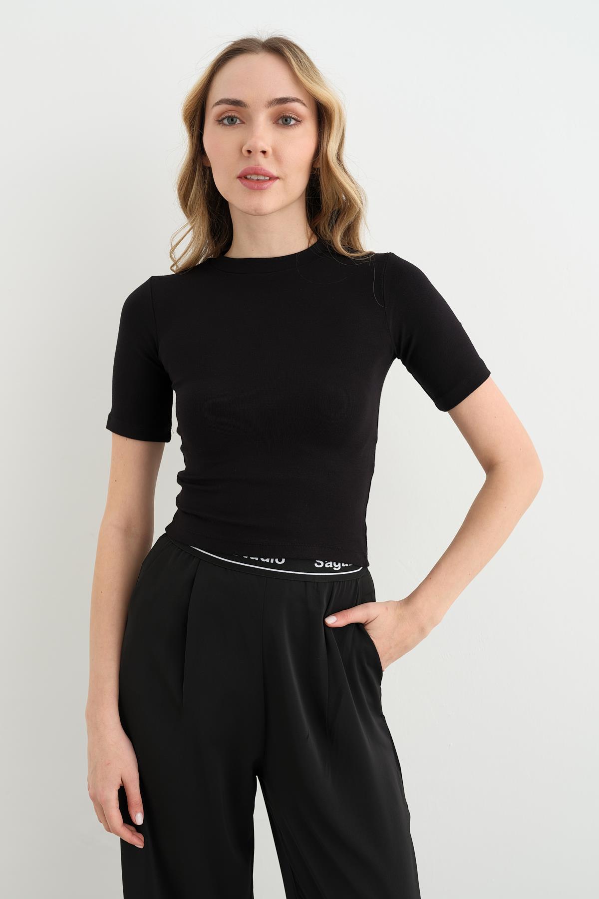 1164 KISA KOL KISA TSHIRT
