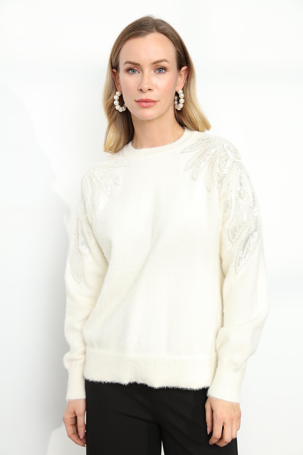 140298 ANGORA BONCUKLU BISIKLET YAKA KAZAK