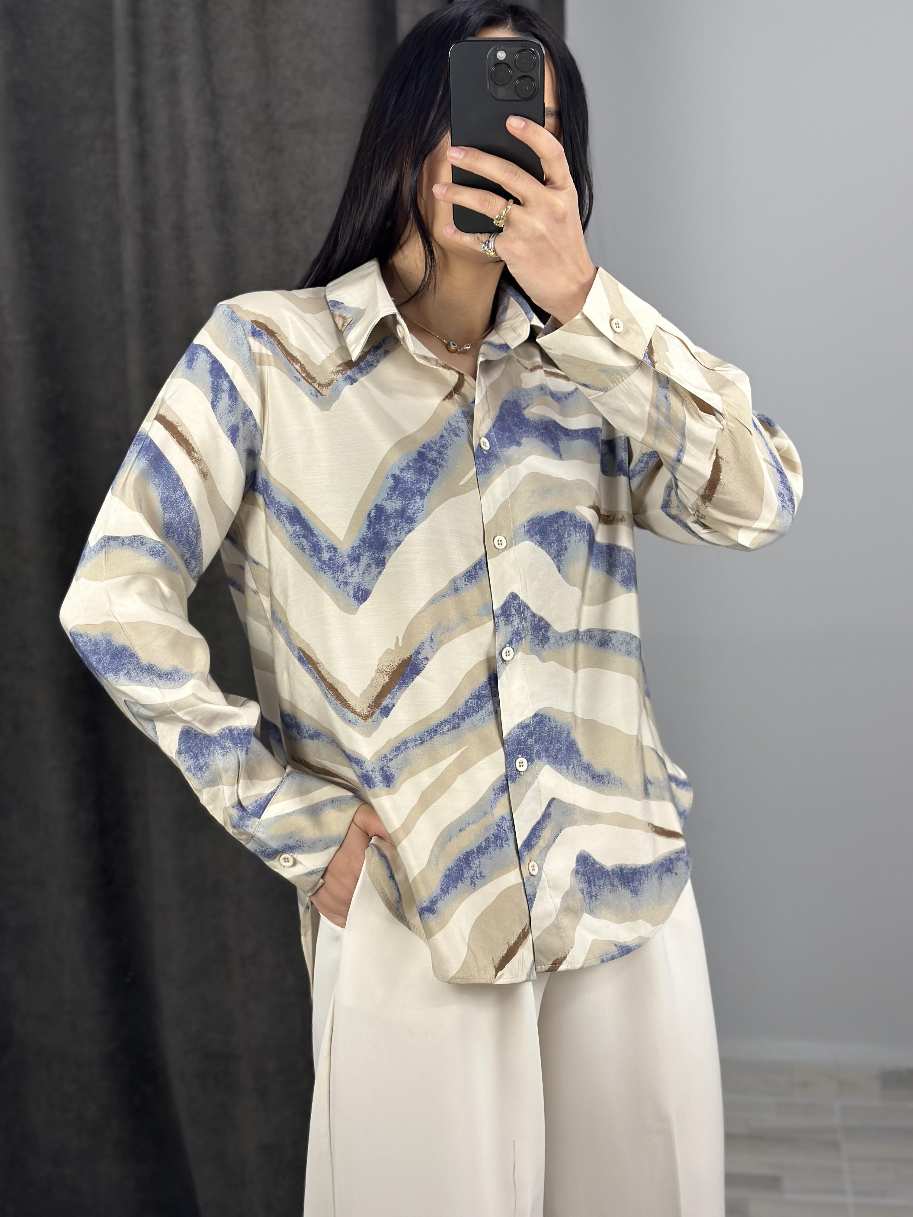 16001 DESENLI GOMLEK