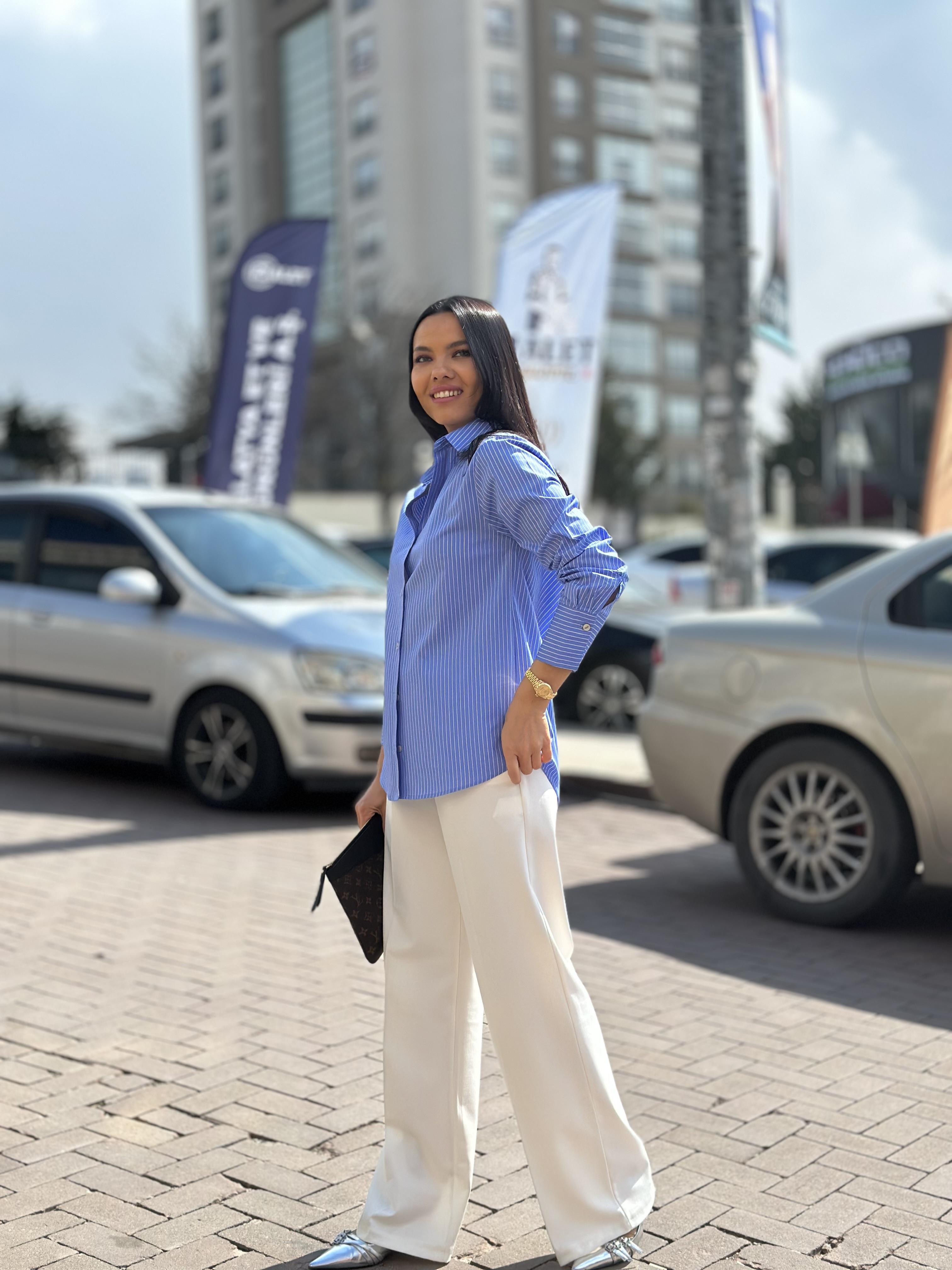 16016 CIZGILI GOMLEK