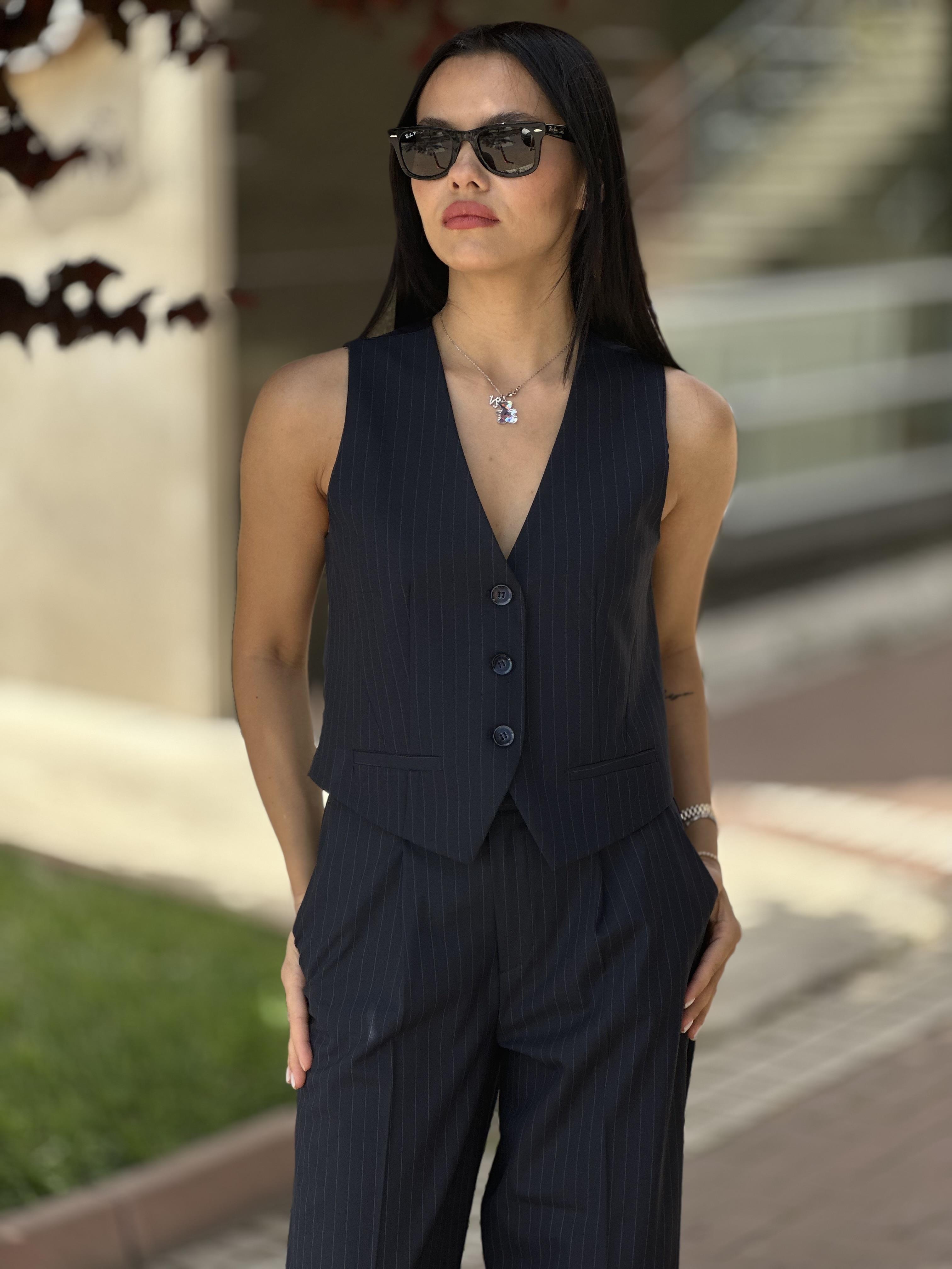 16058 CIZGILI YELEKLI TAKIM