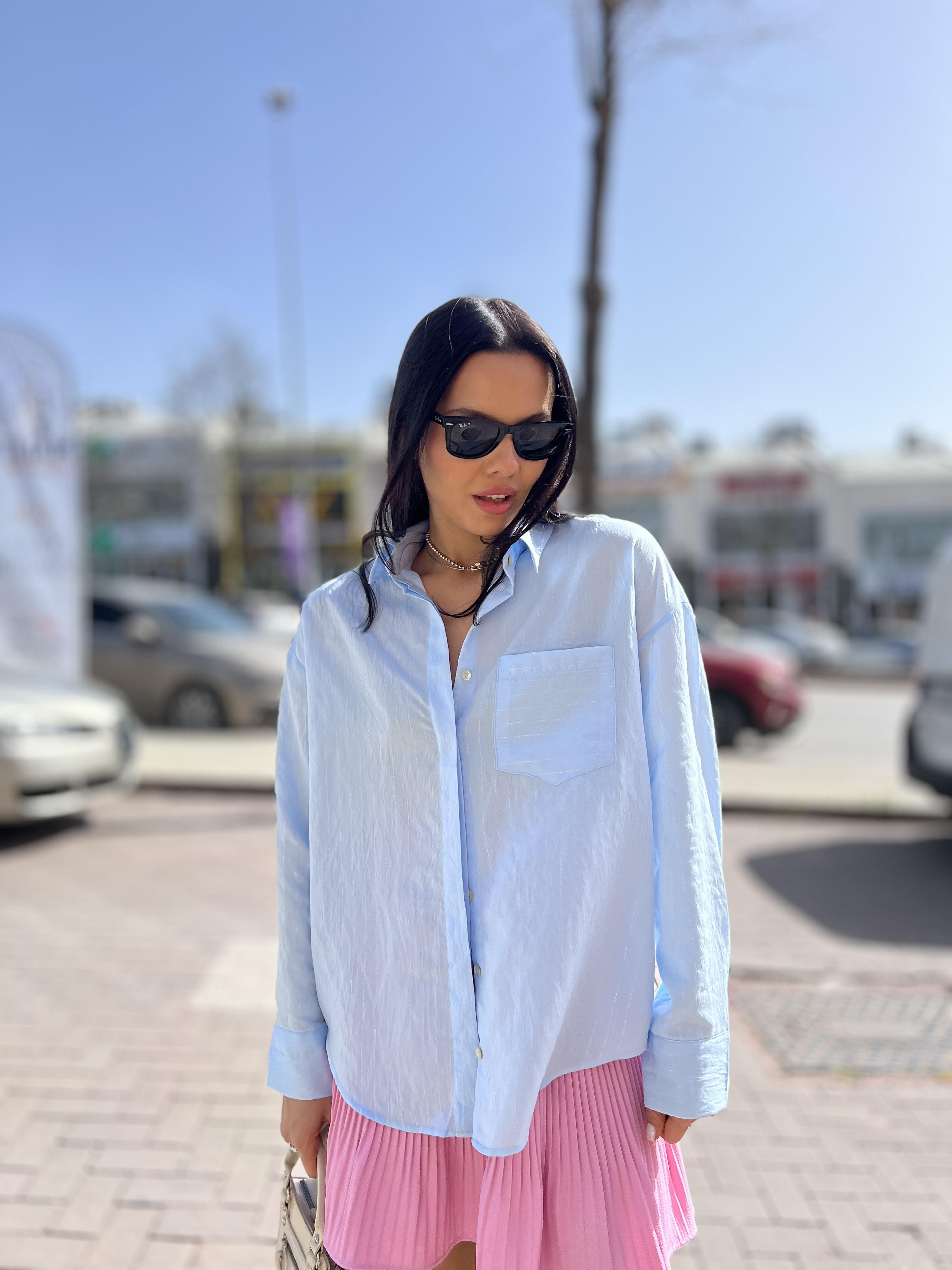 16135 SIM CIZGILI GOMLEK