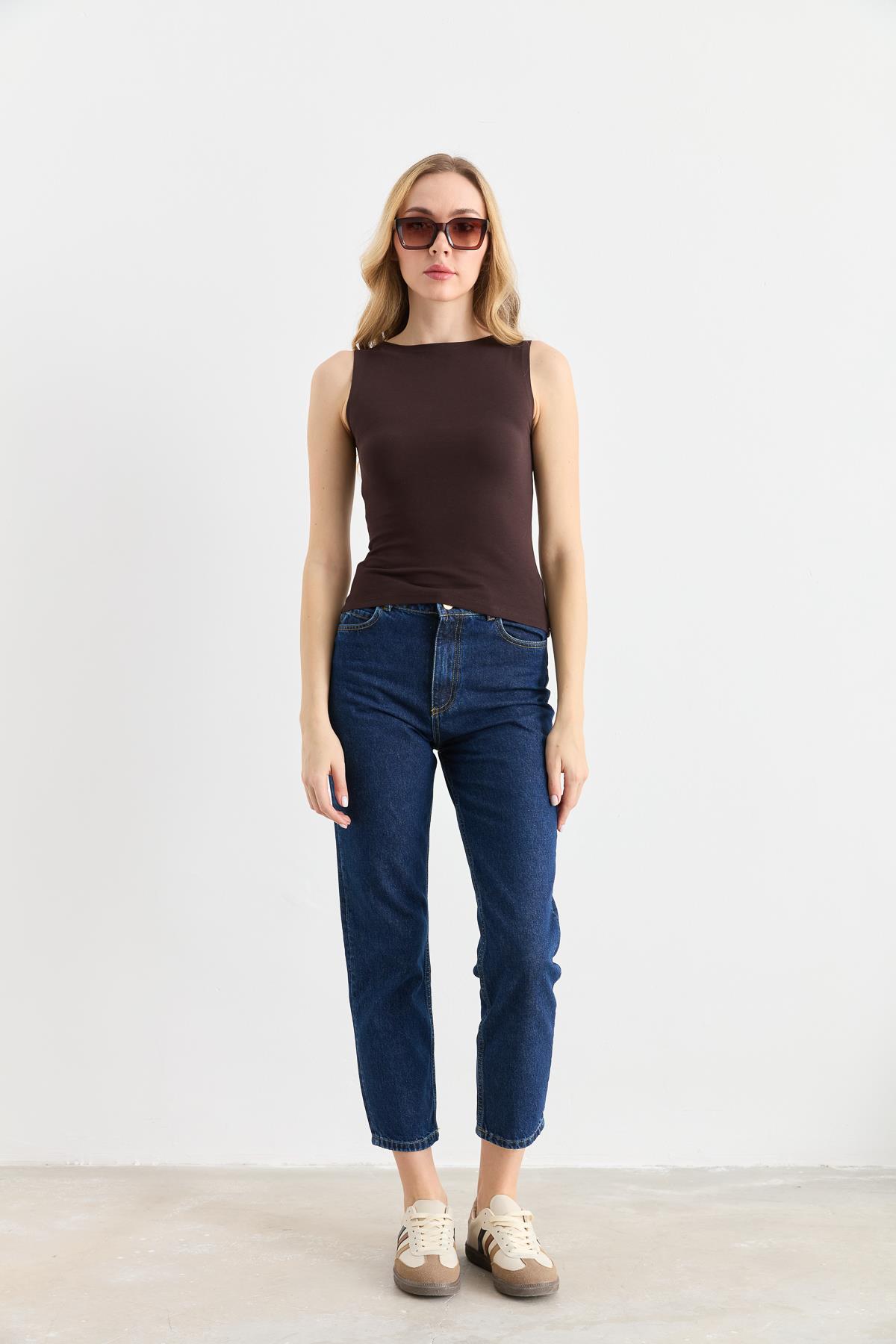 20868 KAYIK YAKA KOLSUZ TOP