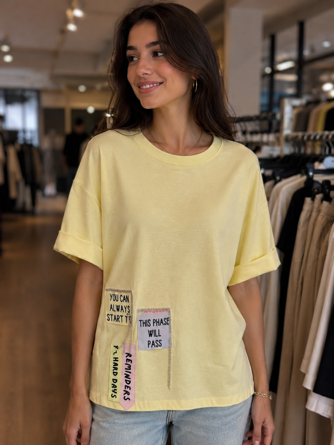 225503 YAZI DETAYLI TSHIRT