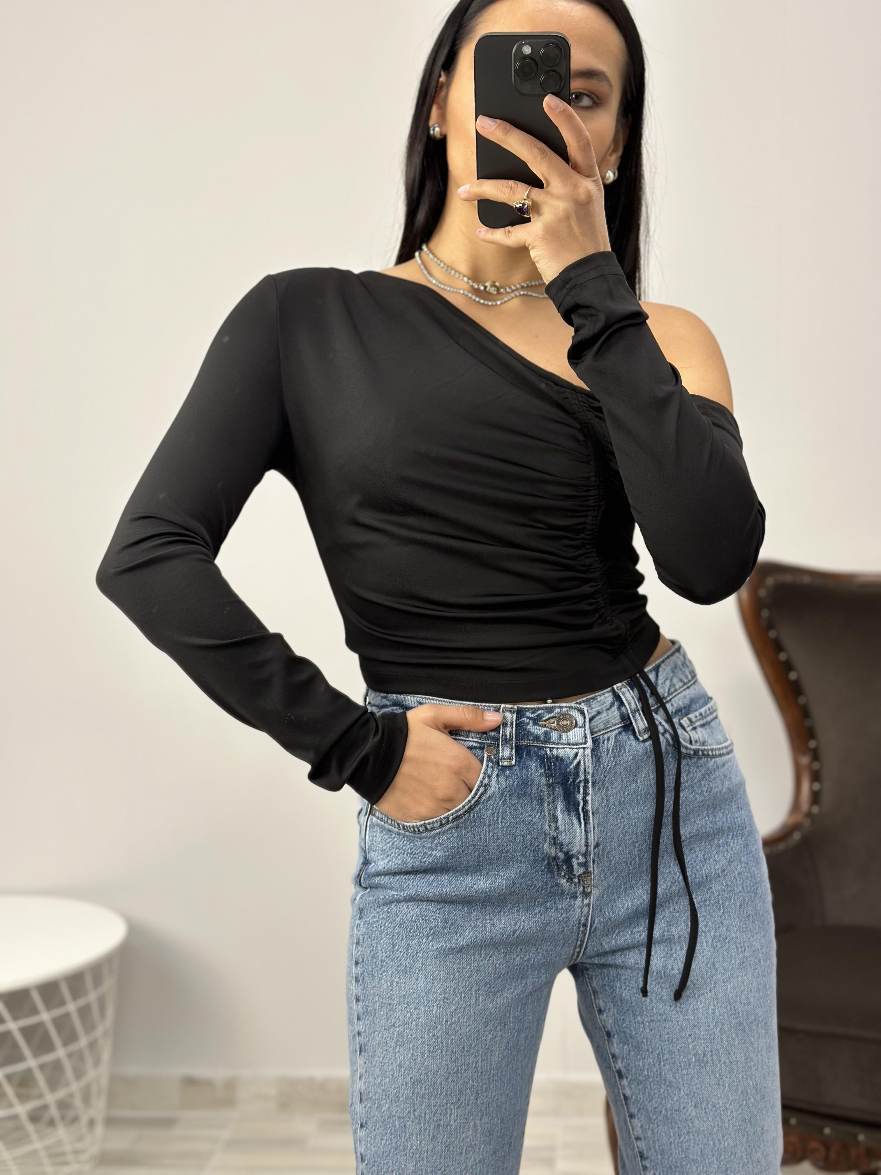 23345 OMUZU ACIK BLUZ
