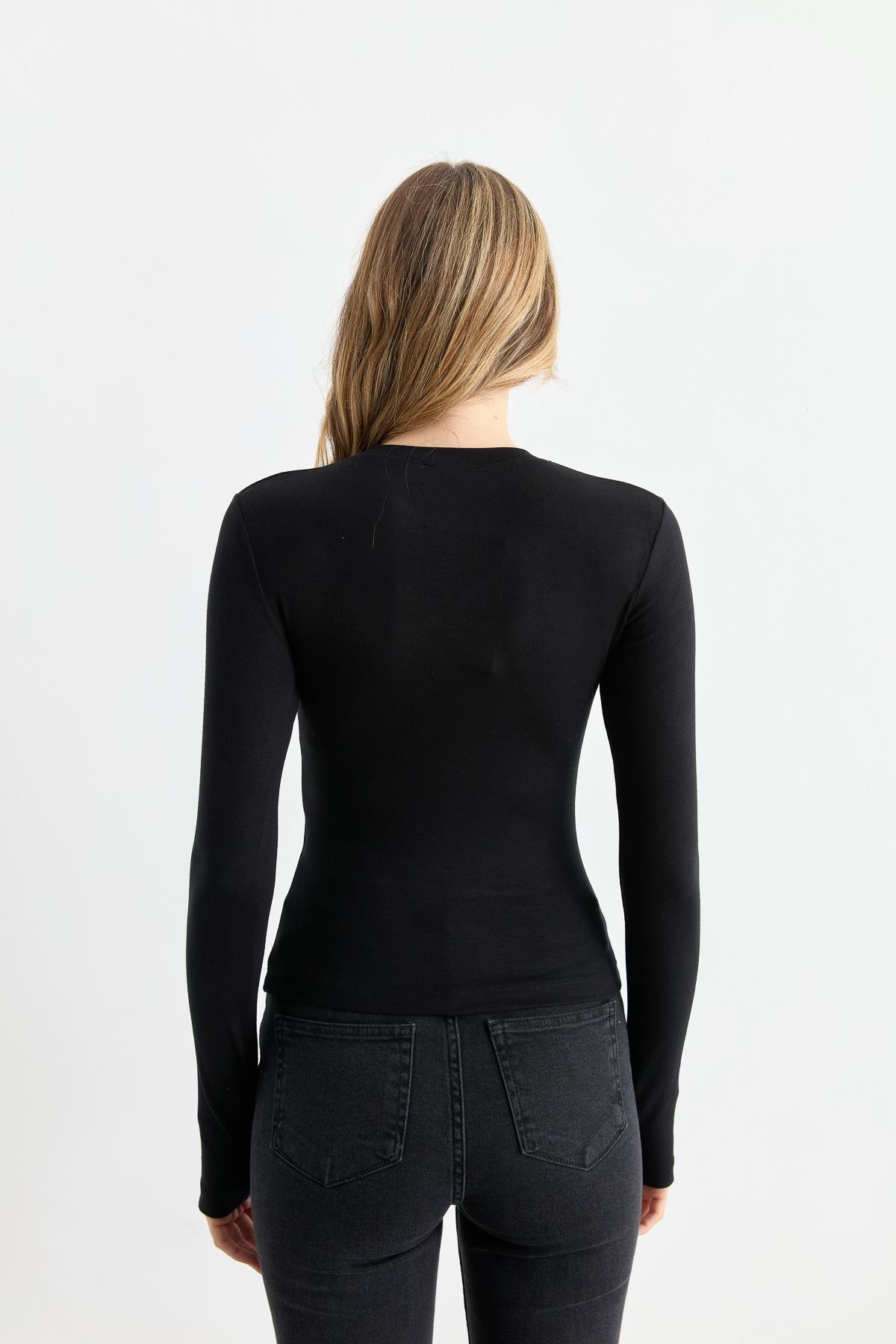 241023 PARMAK GECMELI TSHIRT