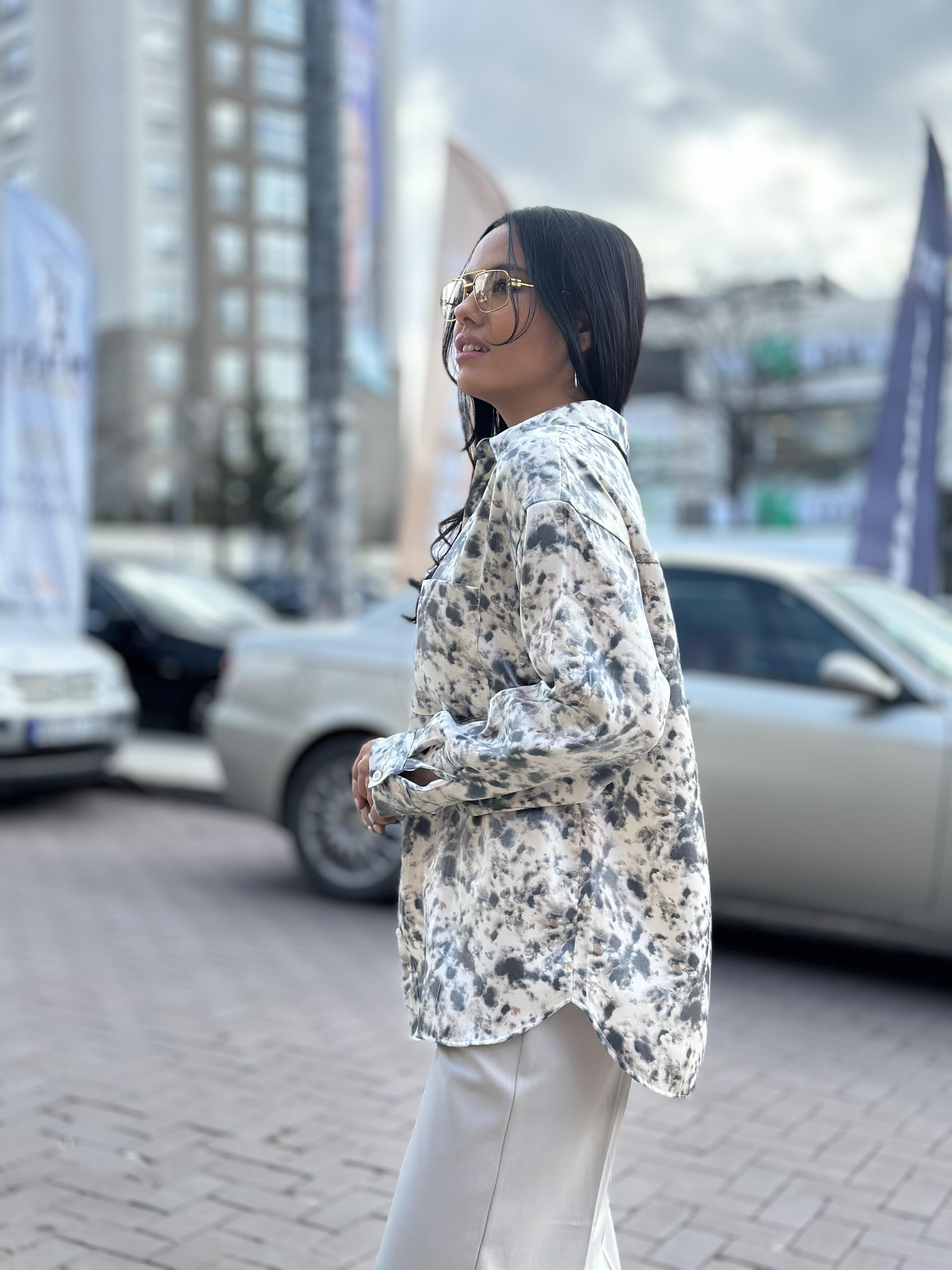 2416035 DESENLI SATEN GOMLEK