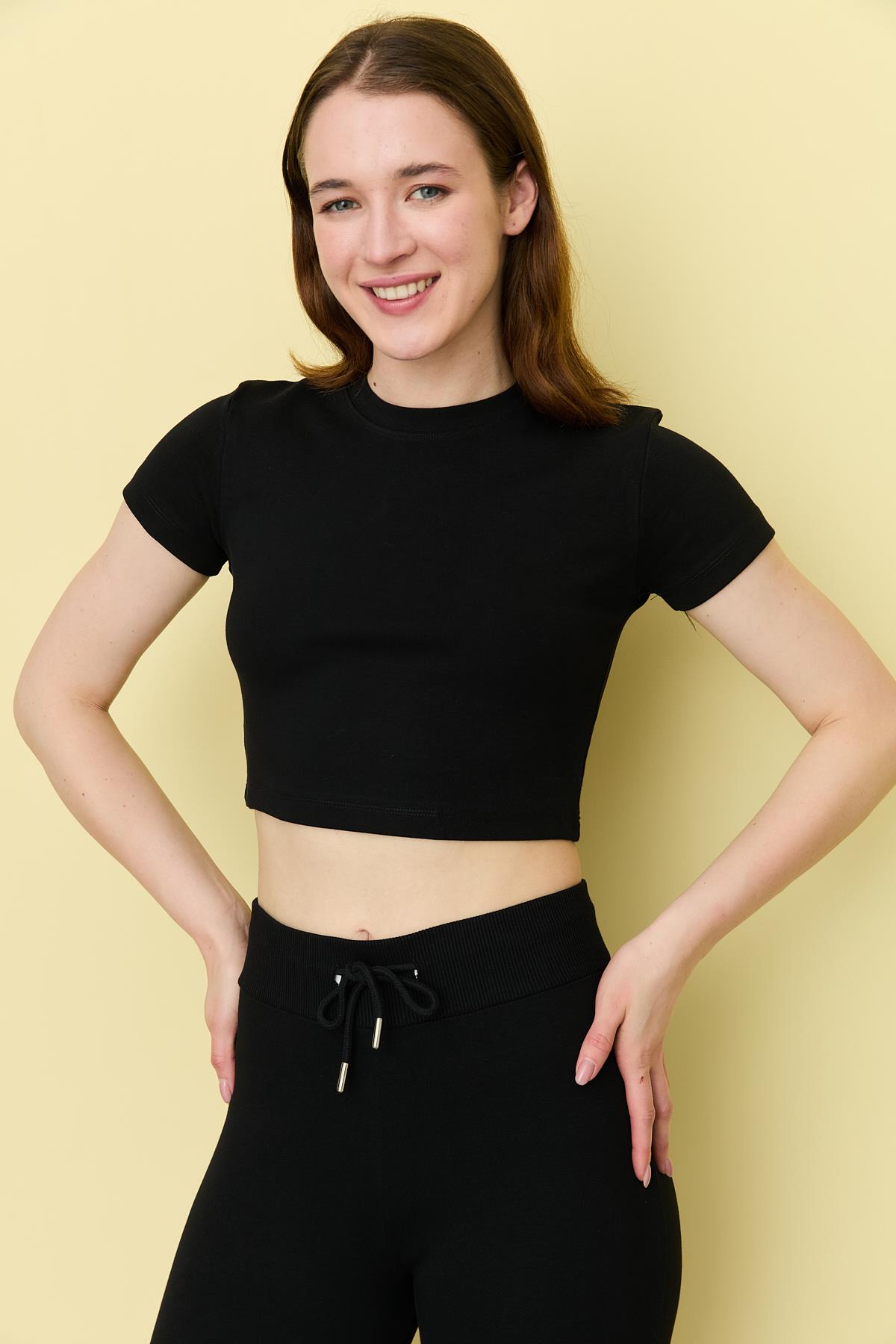 251019 CROP PANTOLON TAKIM