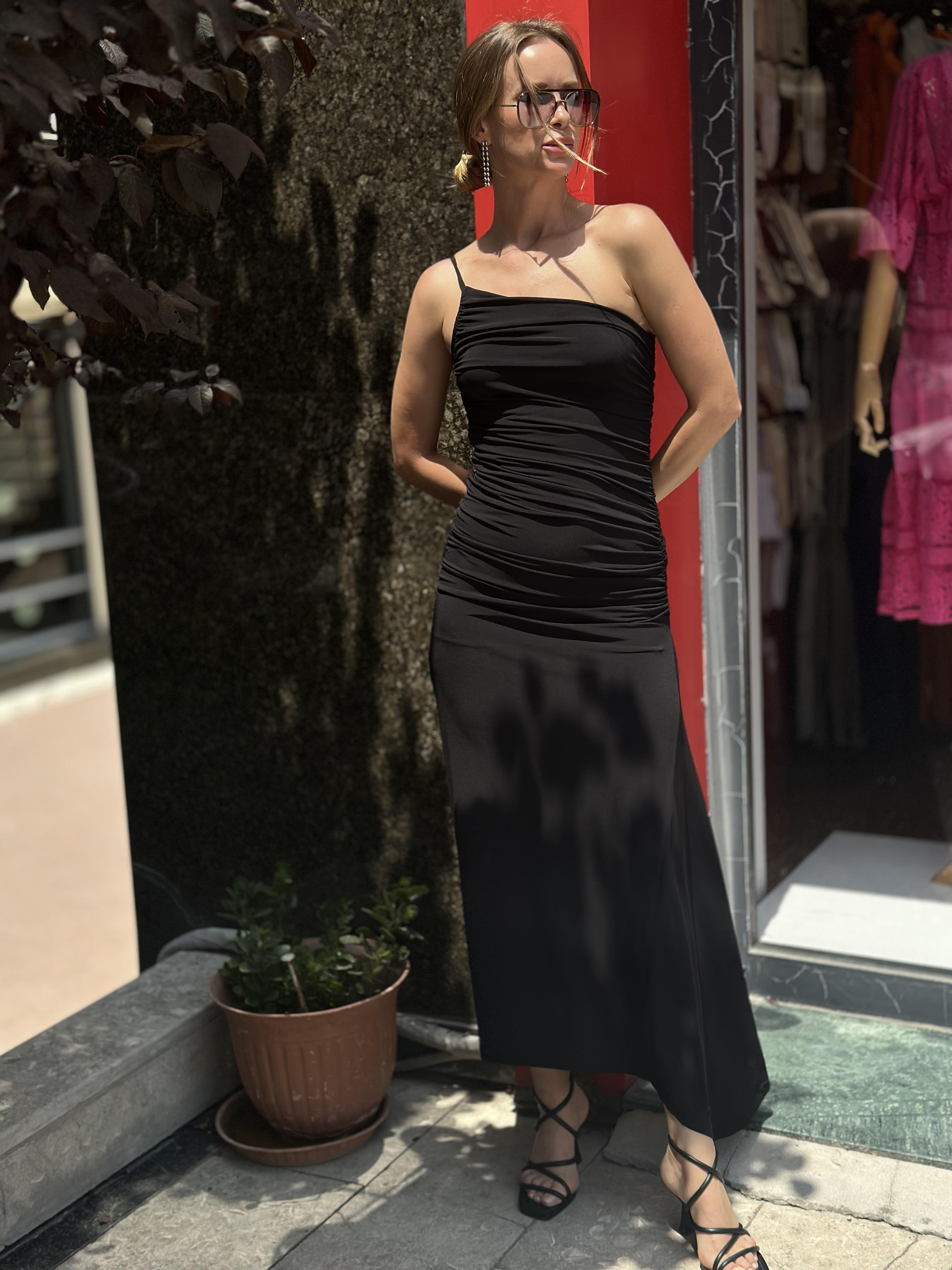 251751 YAN BUZGU DETAYLI ELBISE