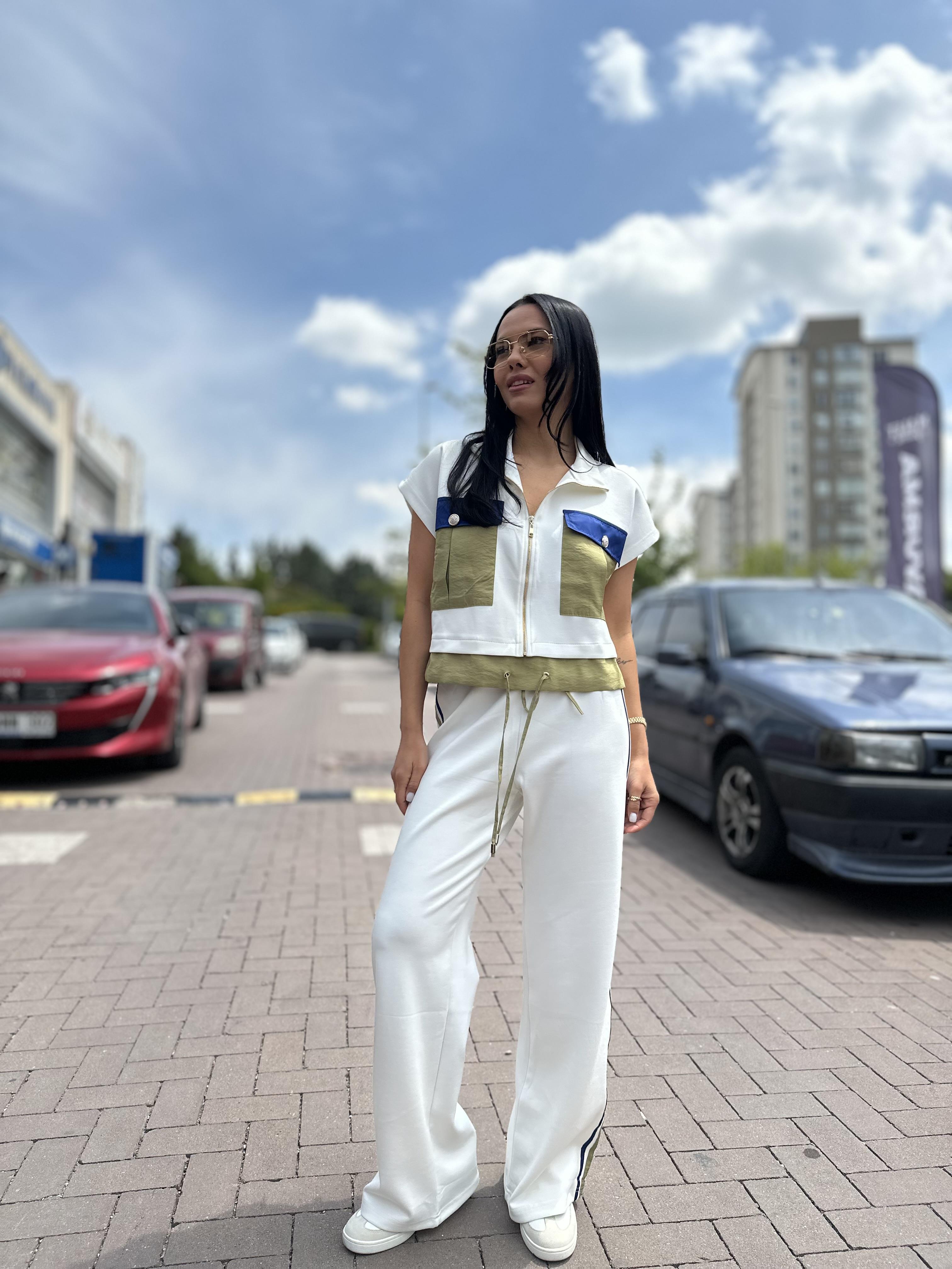 2922 PARASUT CEP DETAYLI TAKIM