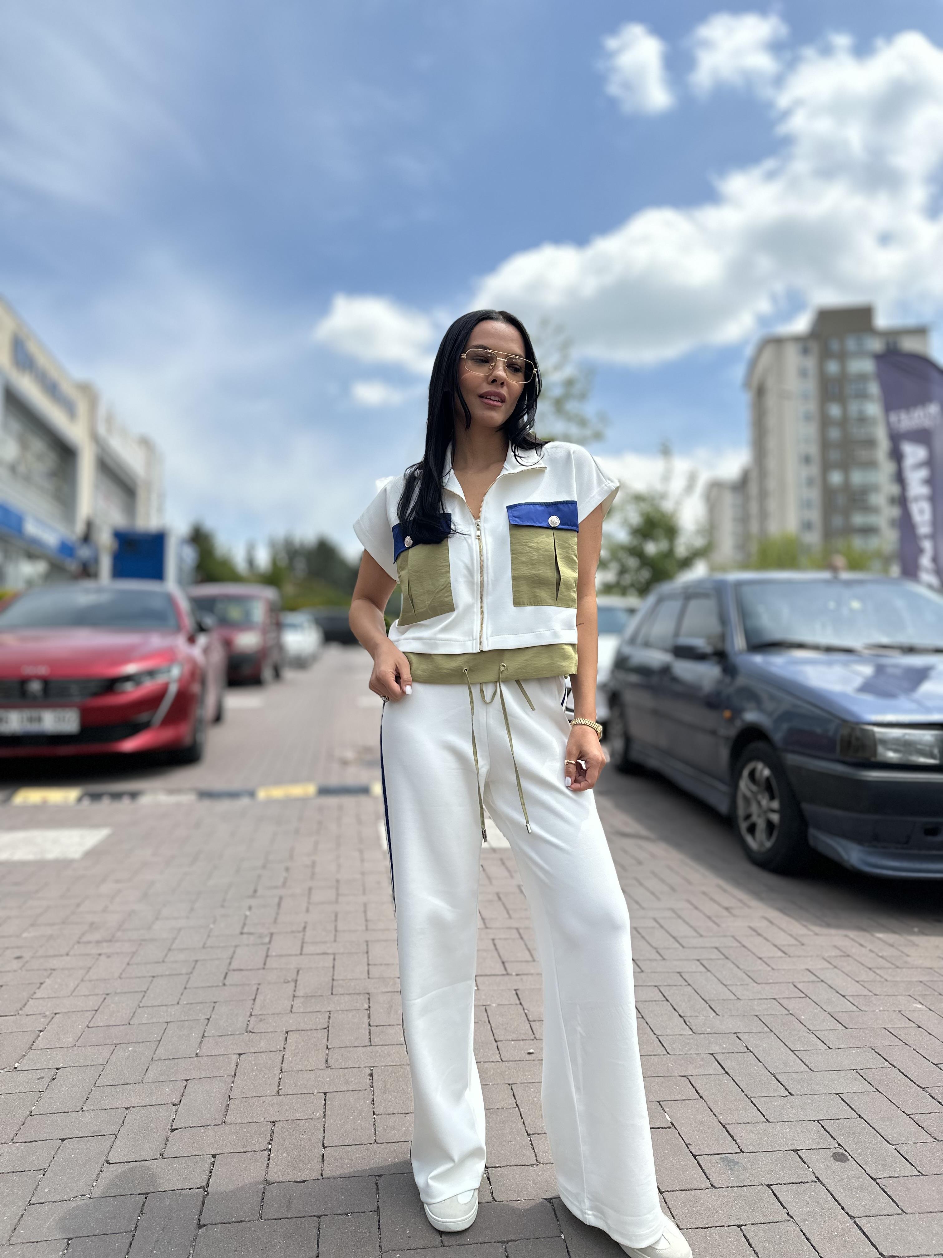 2922 PARASUT CEP DETAYLI TAKIM