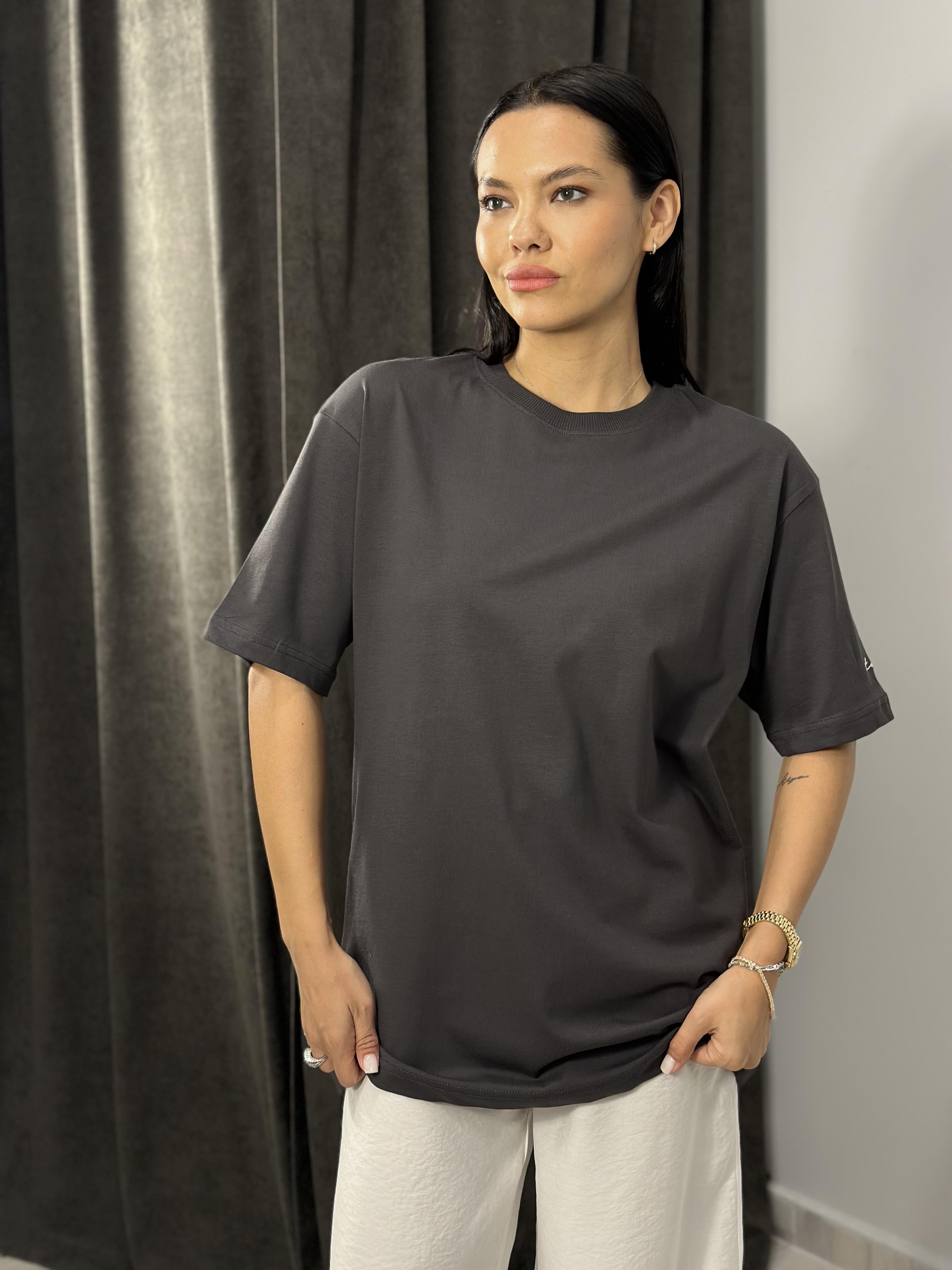 30735 TAS BASKI DETAYLI TSHIRT