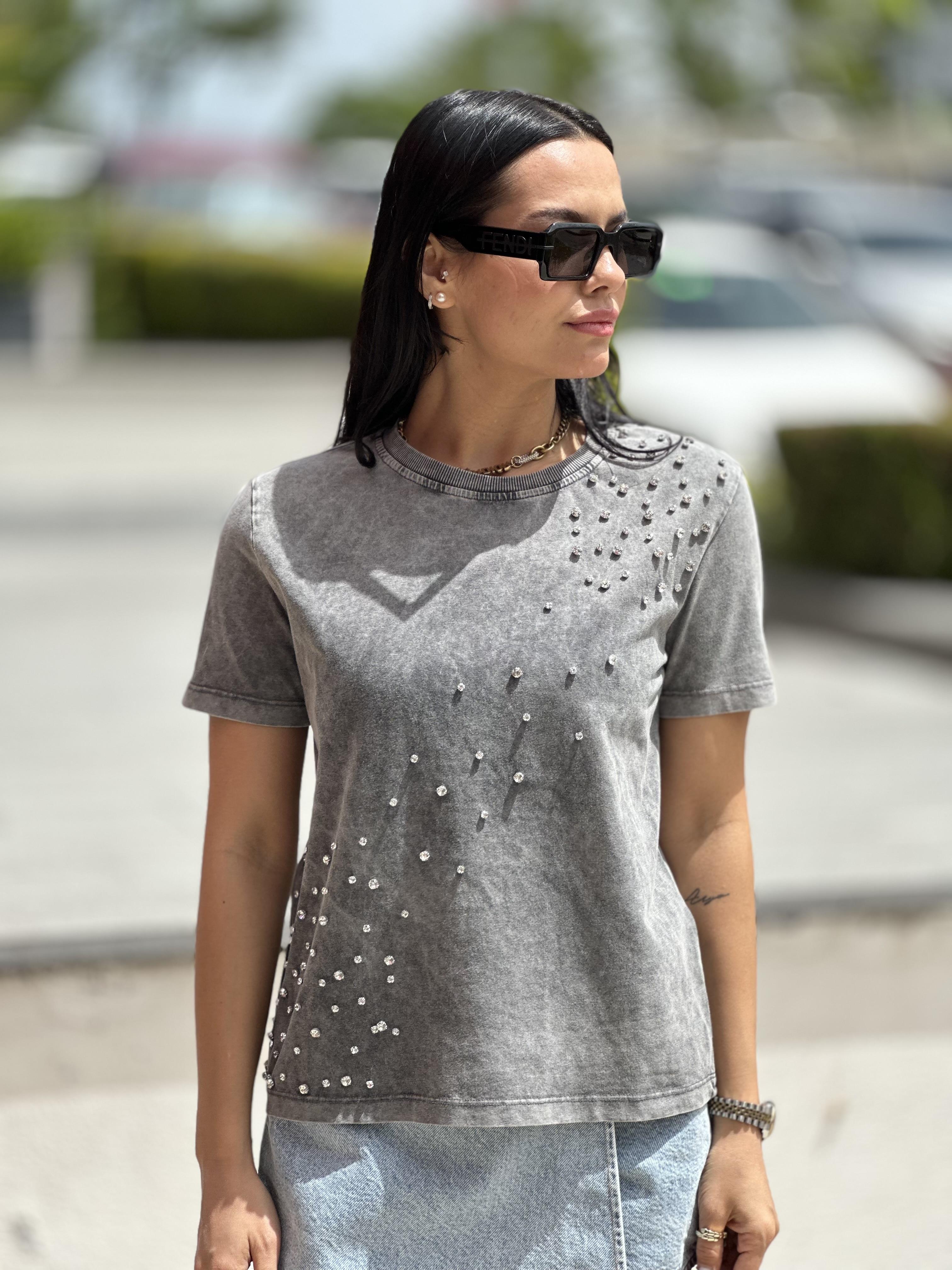 30879 ONU PARLAK TASLI TSHIRT