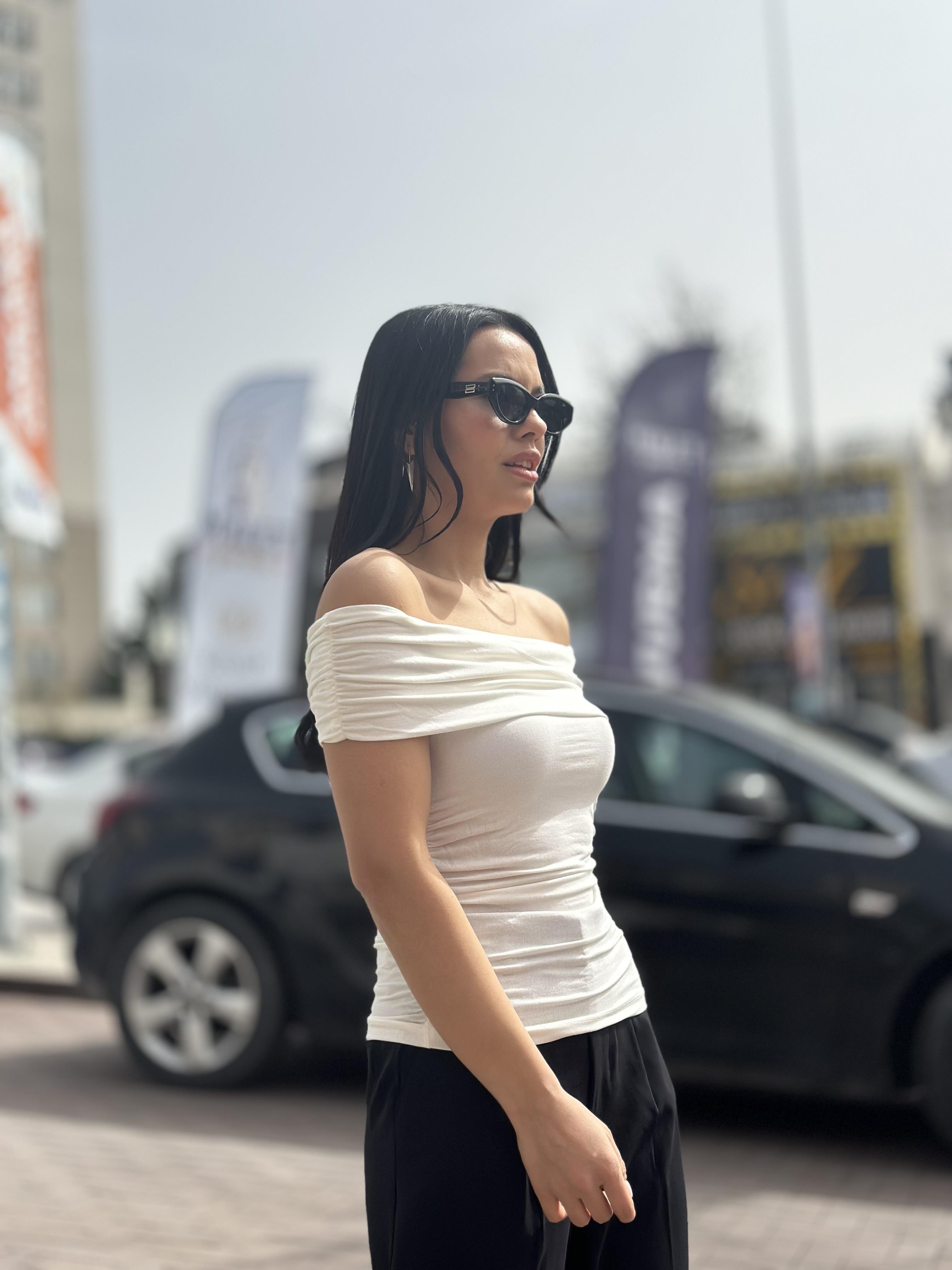 30902 OMUZLARI ACIK BUZGULU TOP
