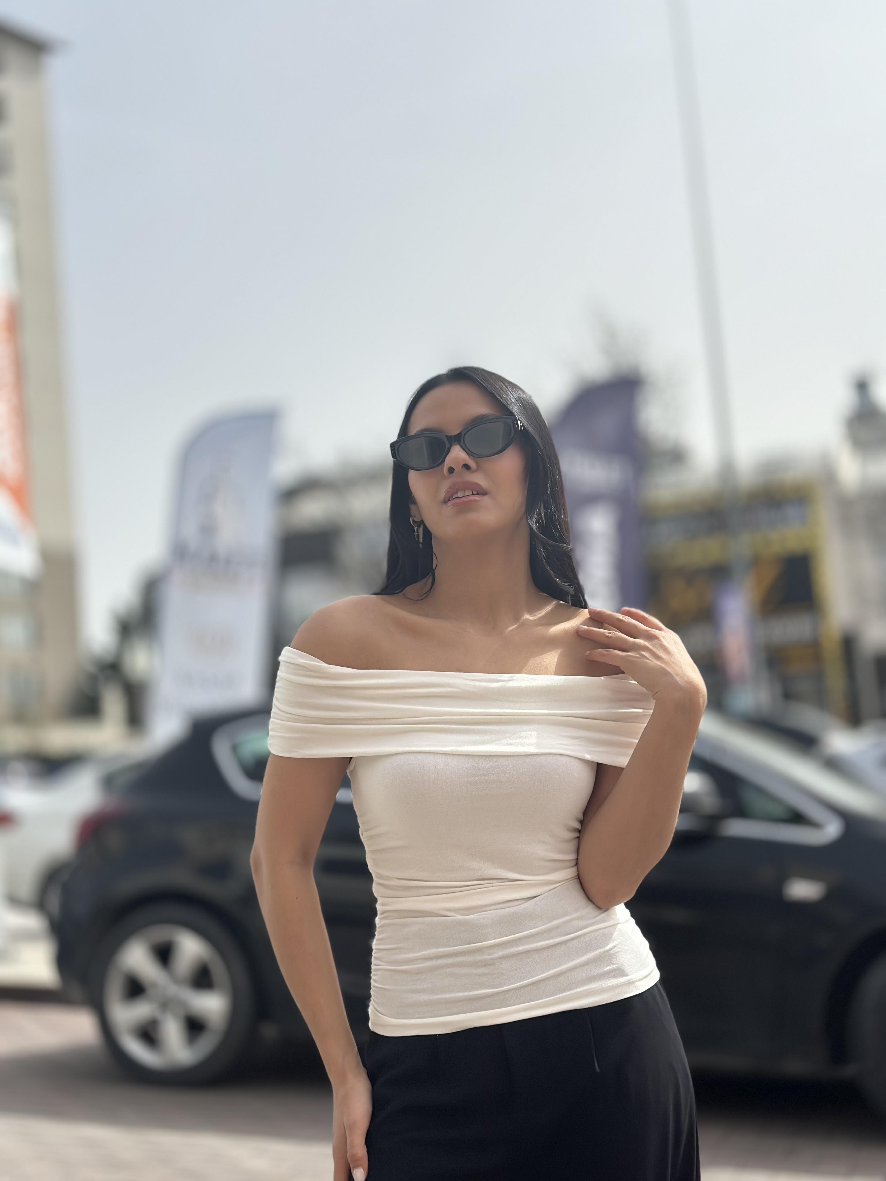 30902 OMUZLARI ACIK BUZGULU TOP