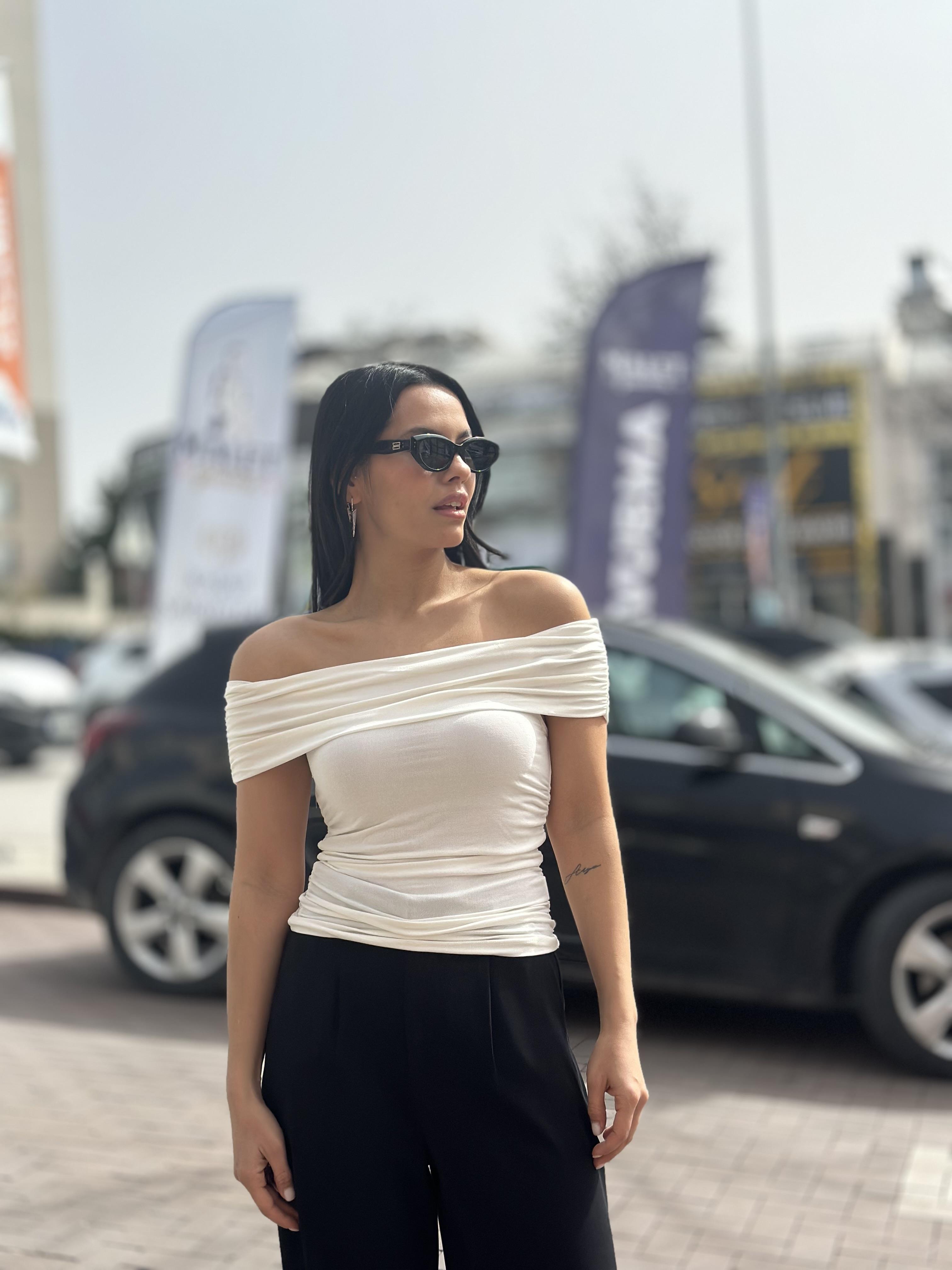 30902 OMUZLARI ACIK BUZGULU TOP