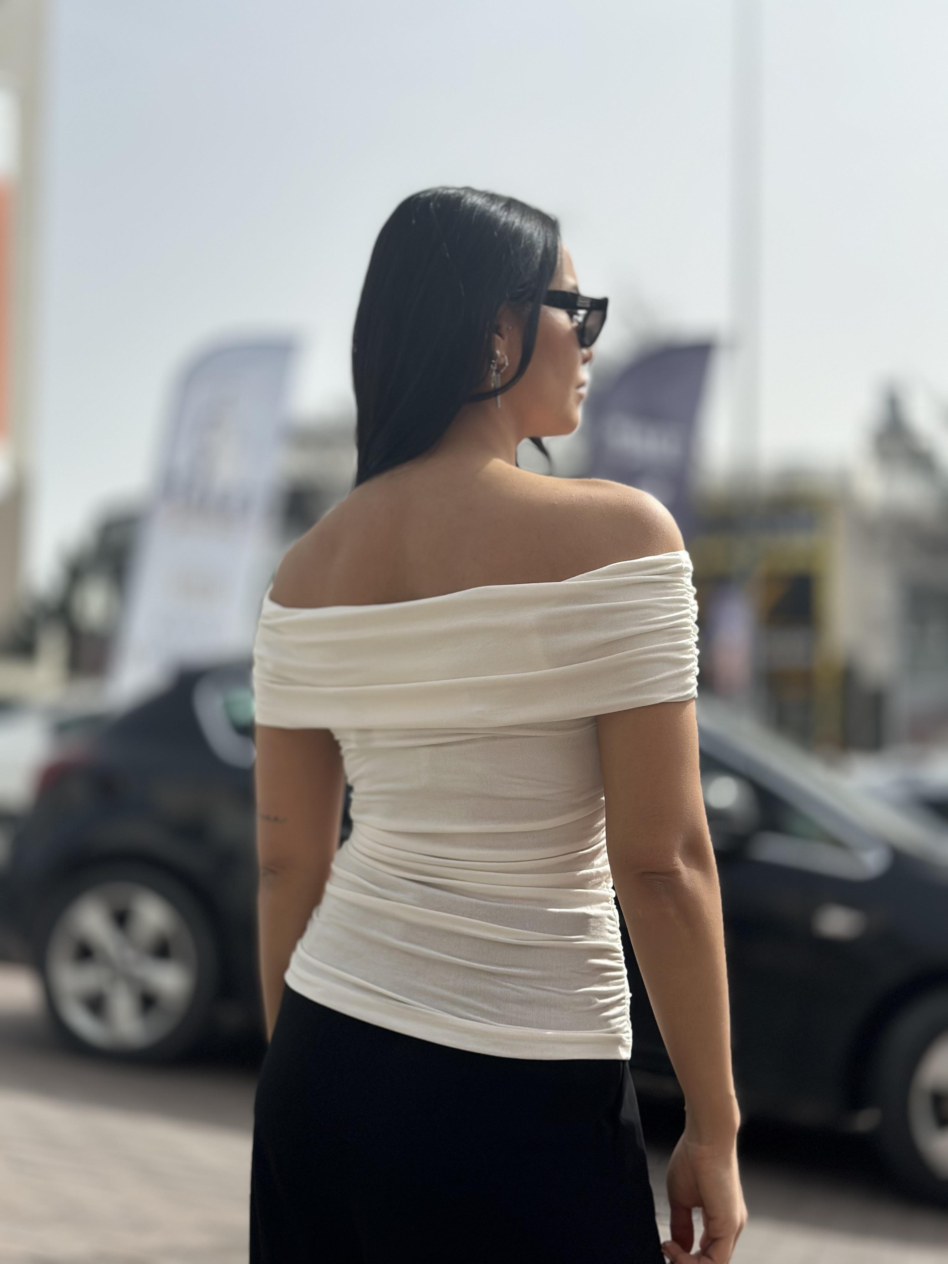 30902 OMUZLARI ACIK BUZGULU TOP