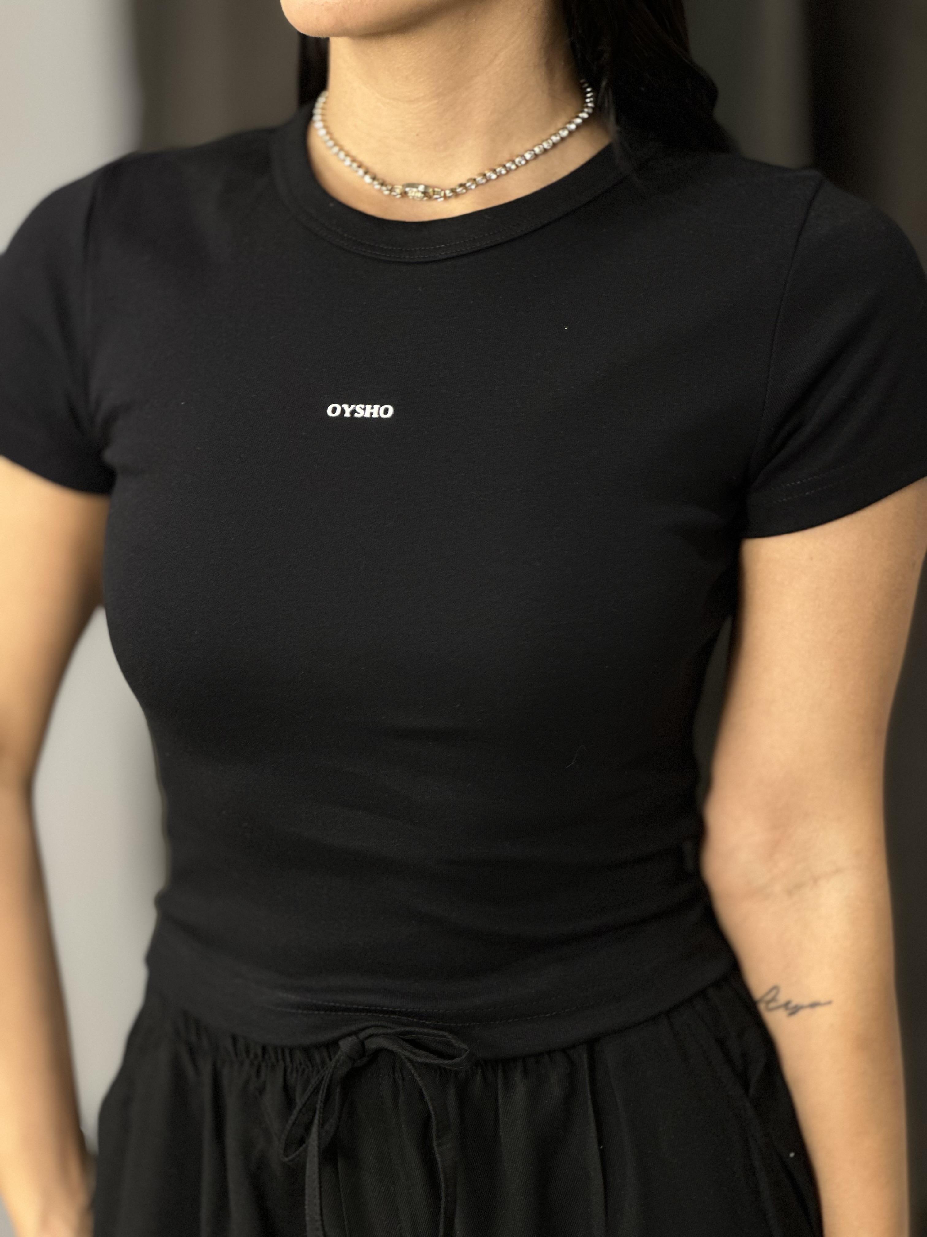 3093 KABARTMA YAZI DETAYLI TSHIRT