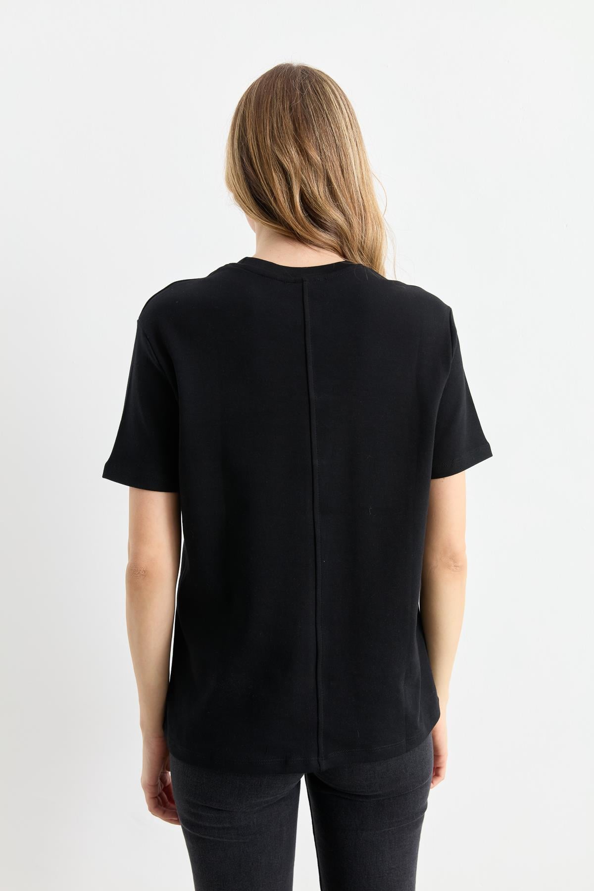 31218 DIKIS DETAYLI TSHIRT