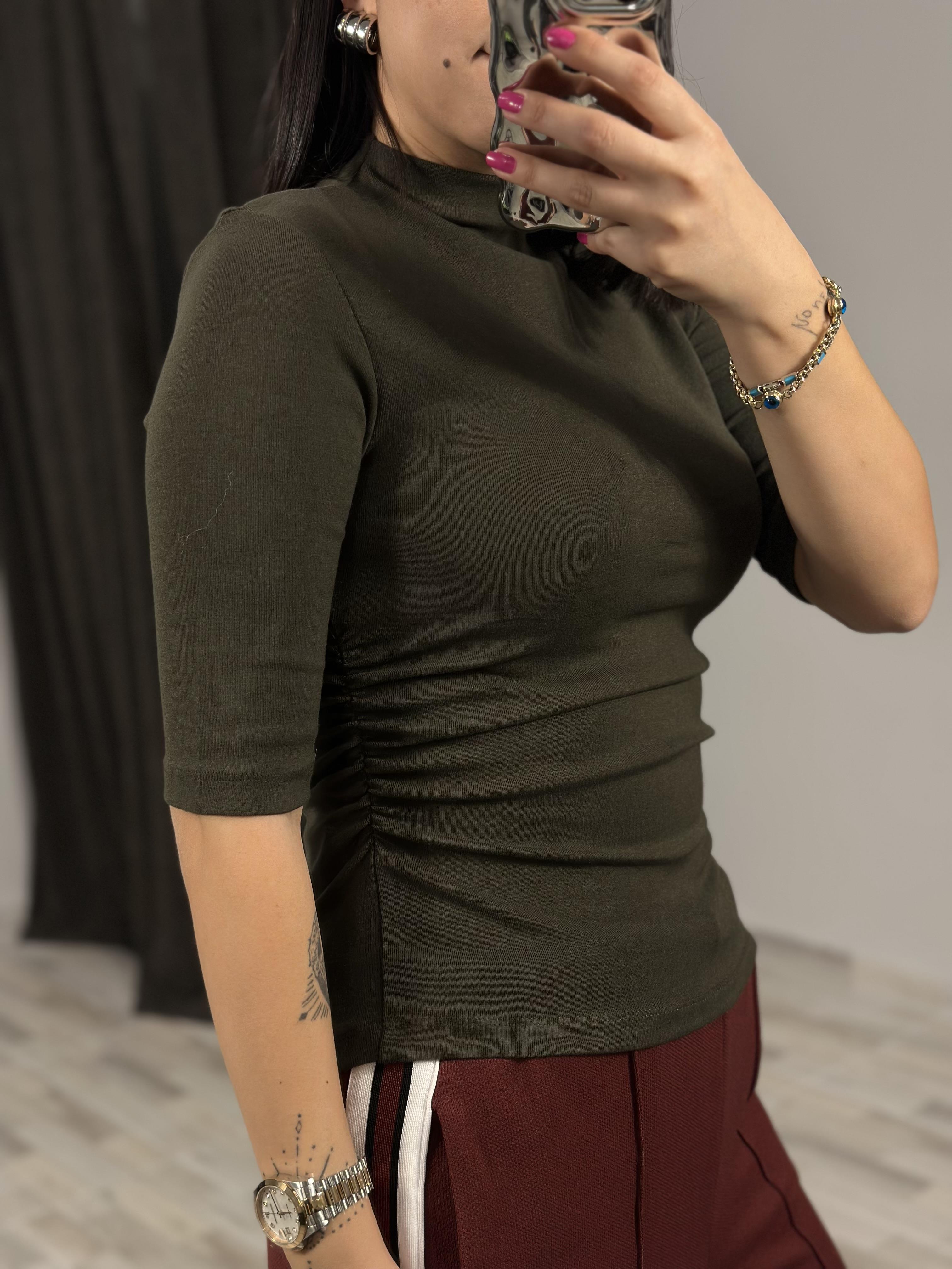 31470 DIK YAKA BUZGULU TSHIRT