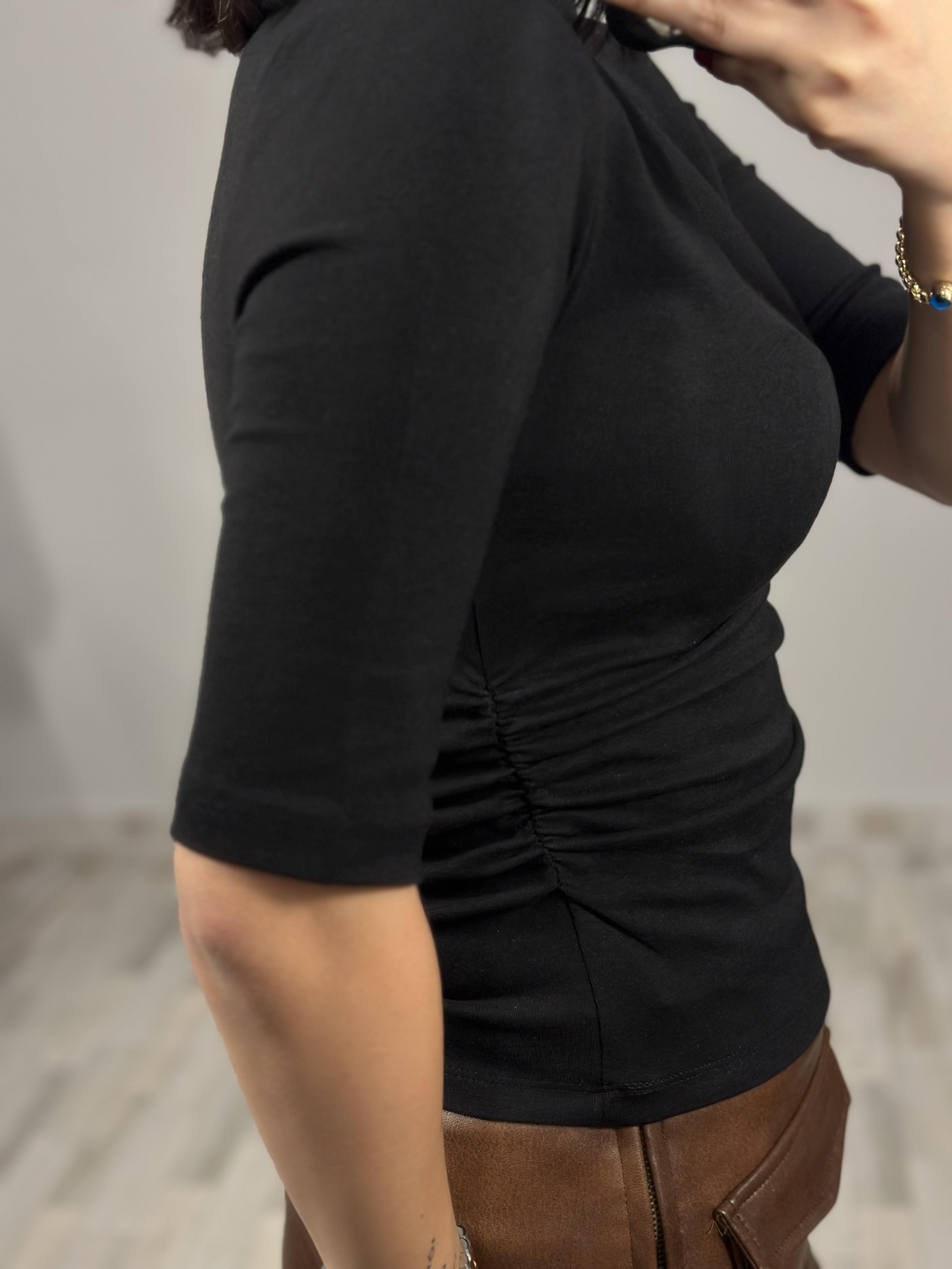 31470 DIK YAKA BUZGULU TSHIRT