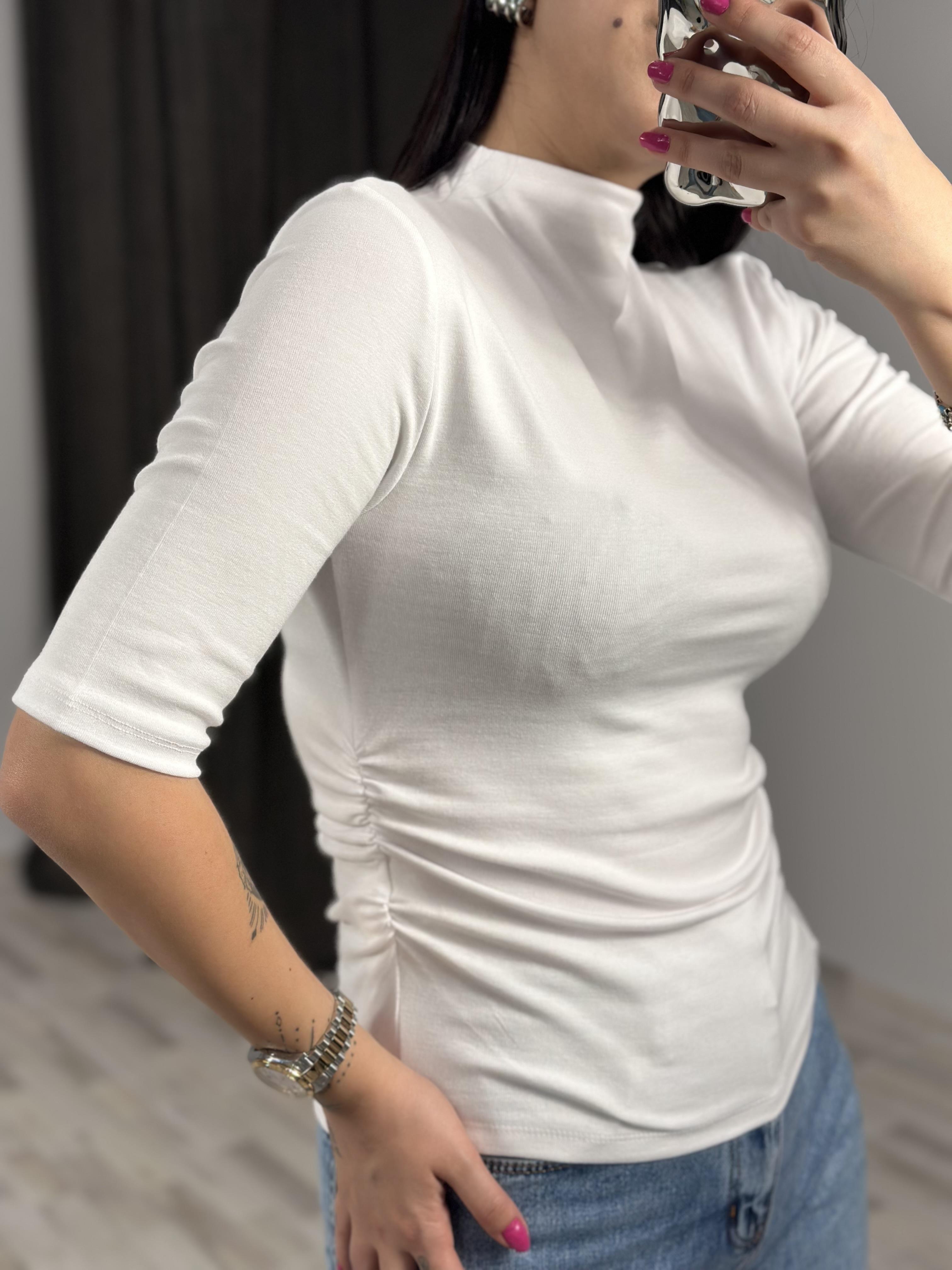 31470 DIK YAKA BUZGULU TSHIRT