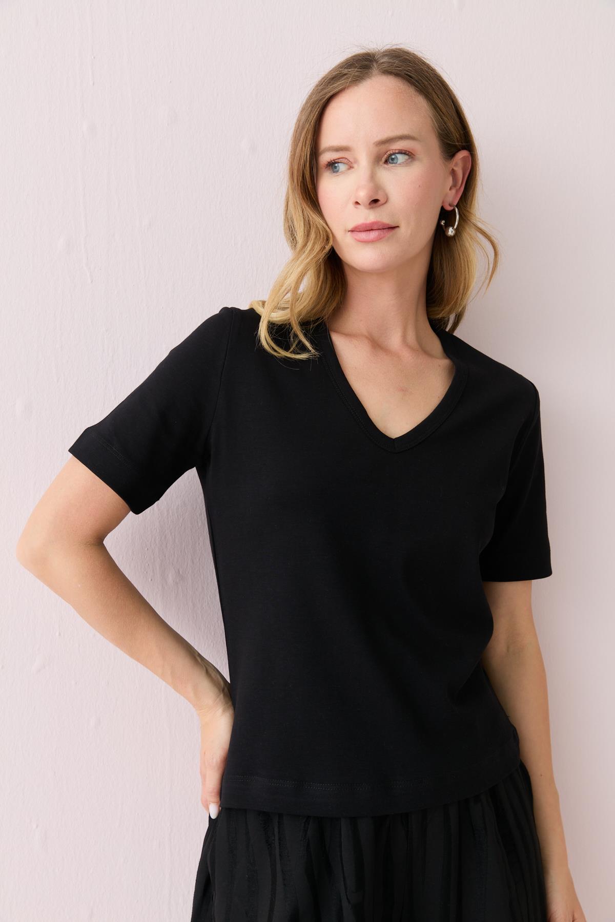 31840 V YAKA KISA KOLLU TSHIRT