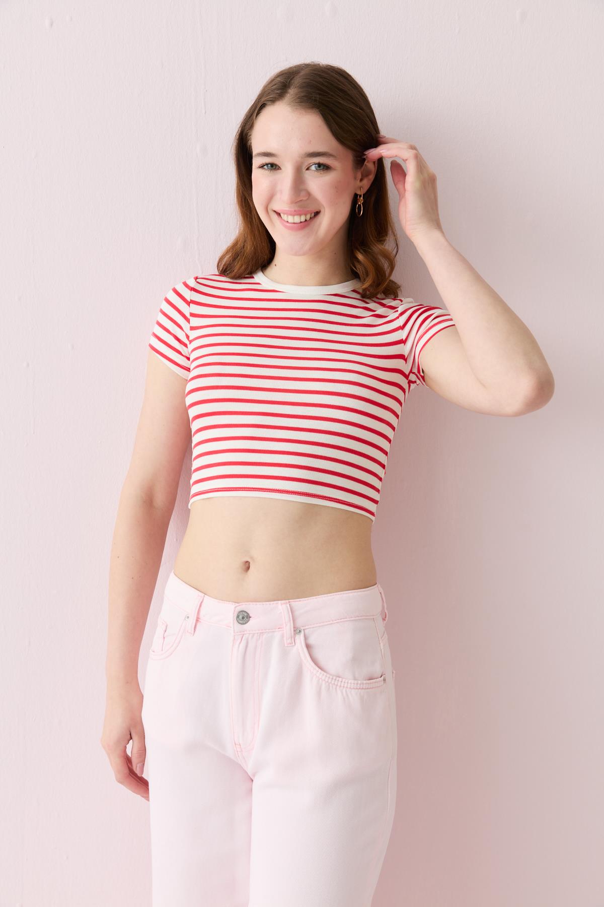 31889 CIZGILI CROP TOP