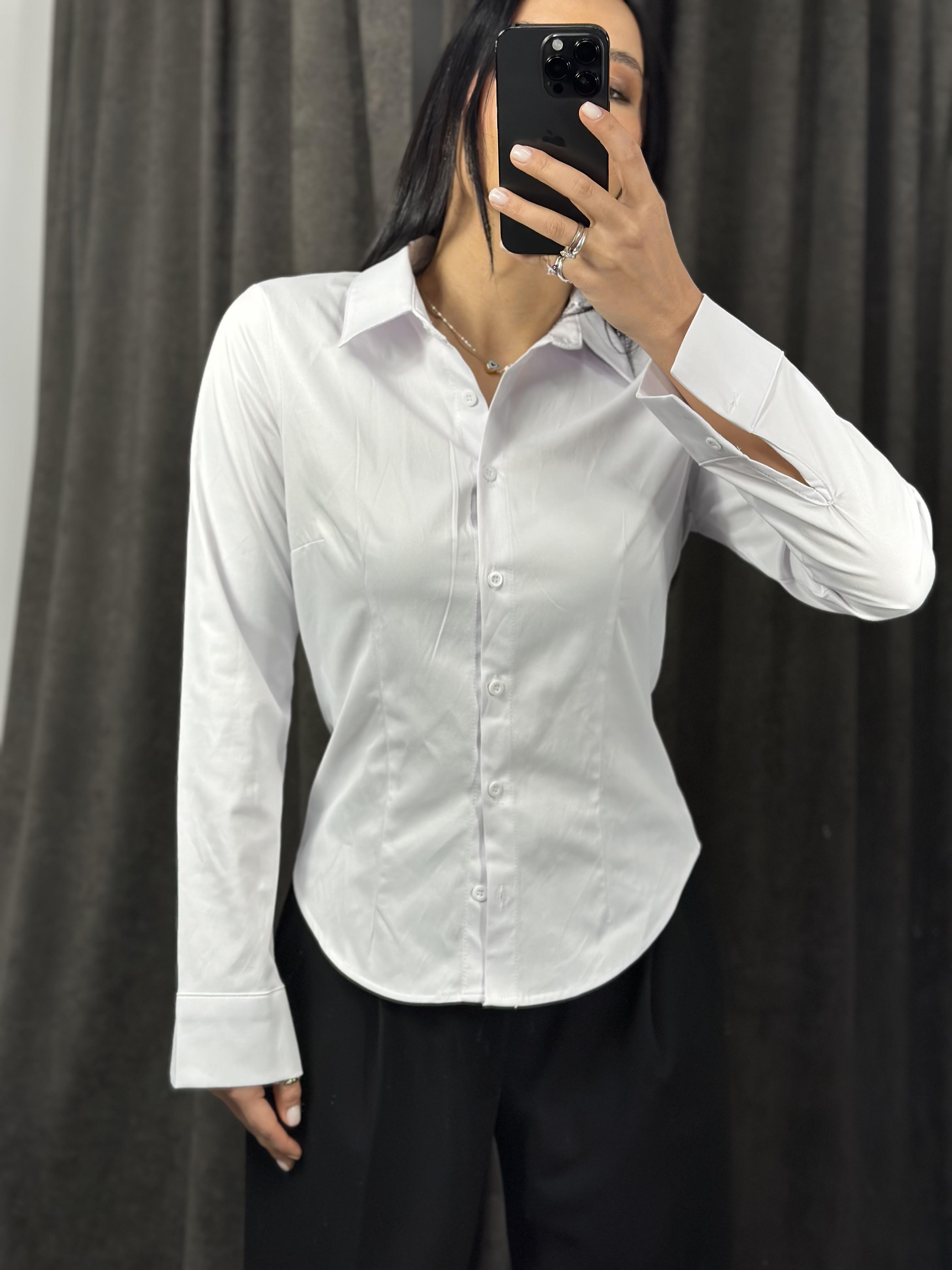 4897 DIKIS DETAYLI GOMLEK