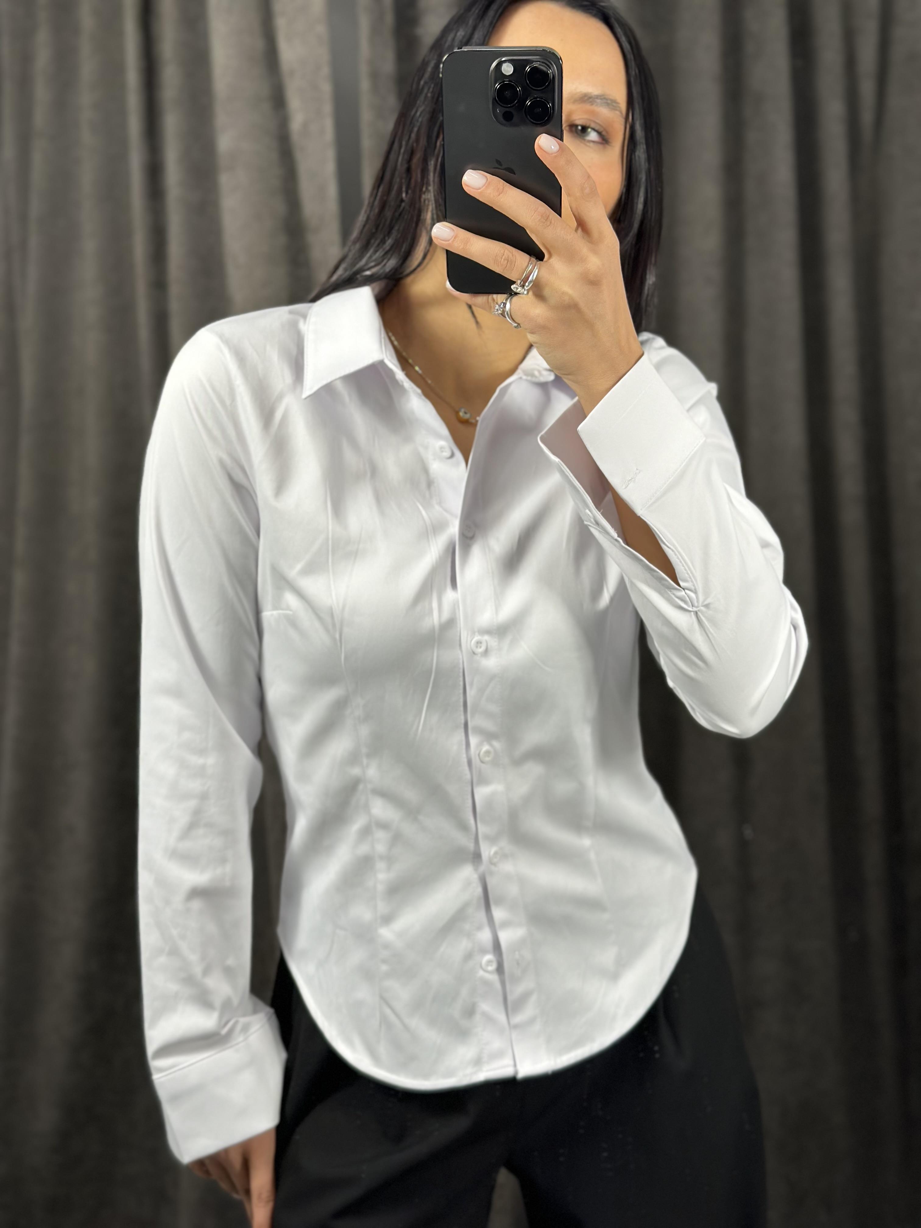 4897 DIKIS DETAYLI GOMLEK