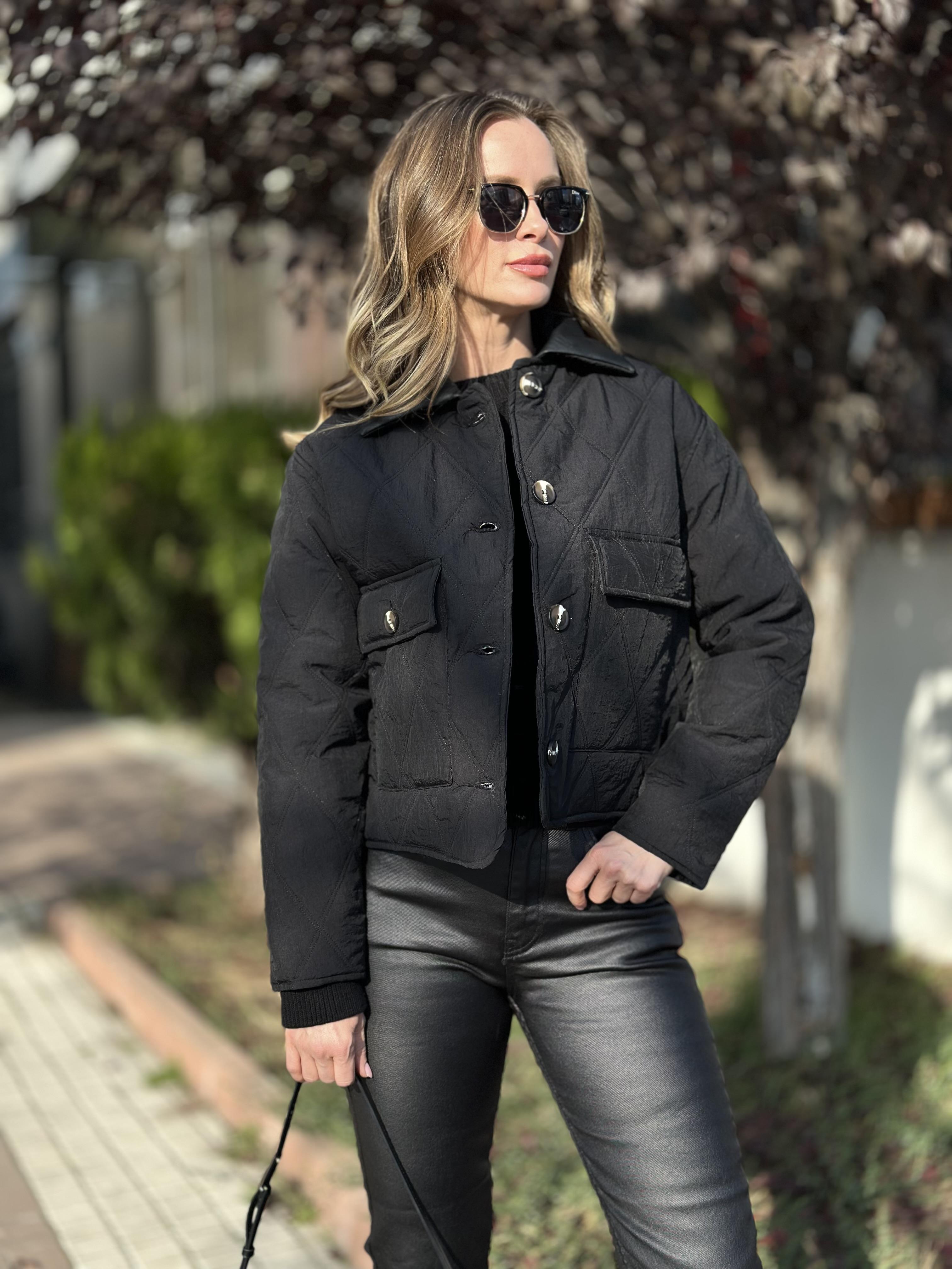 5882 KAPITONE KISA TRENC