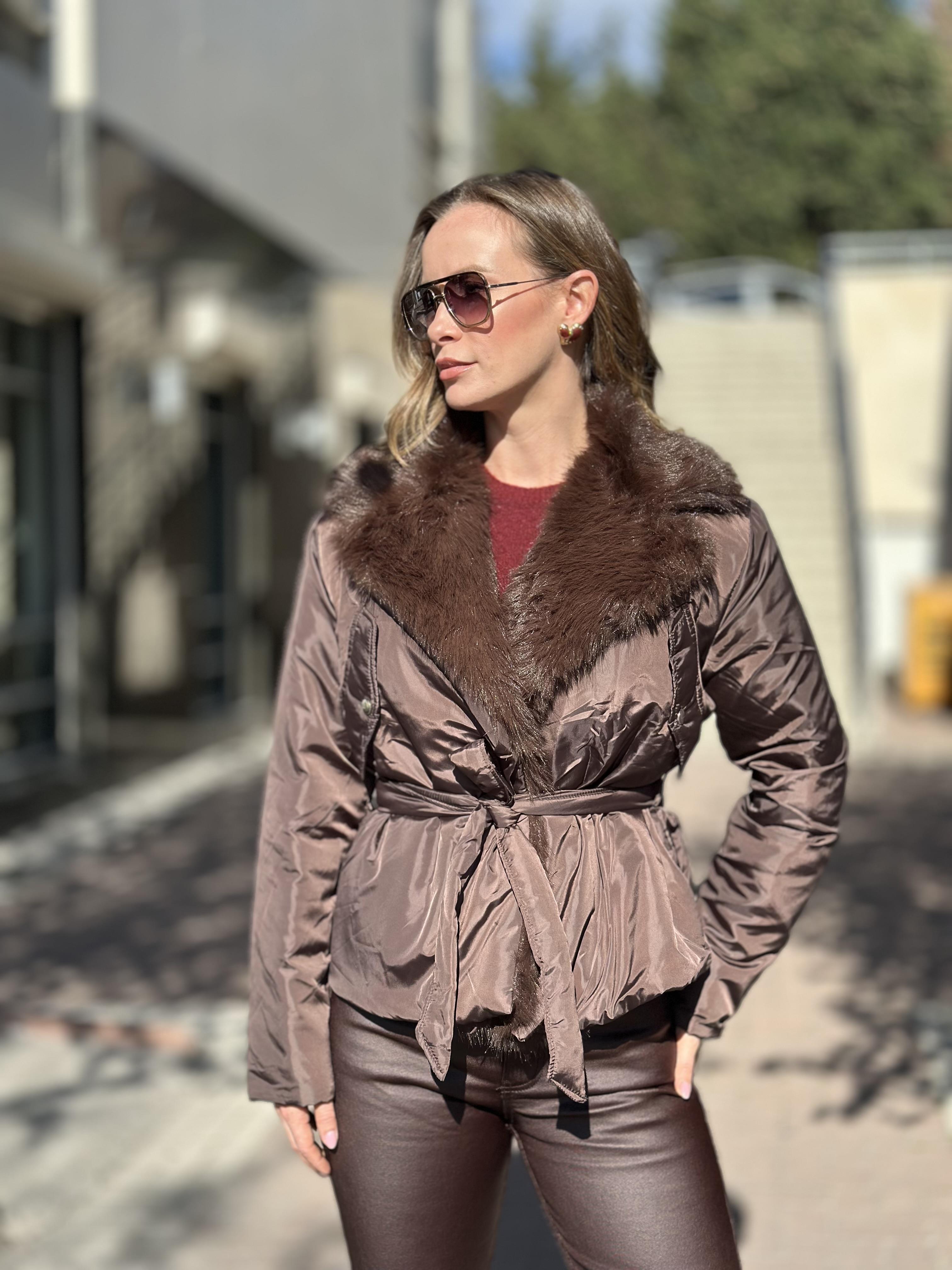 5885 YAKASI KURKLU MONT