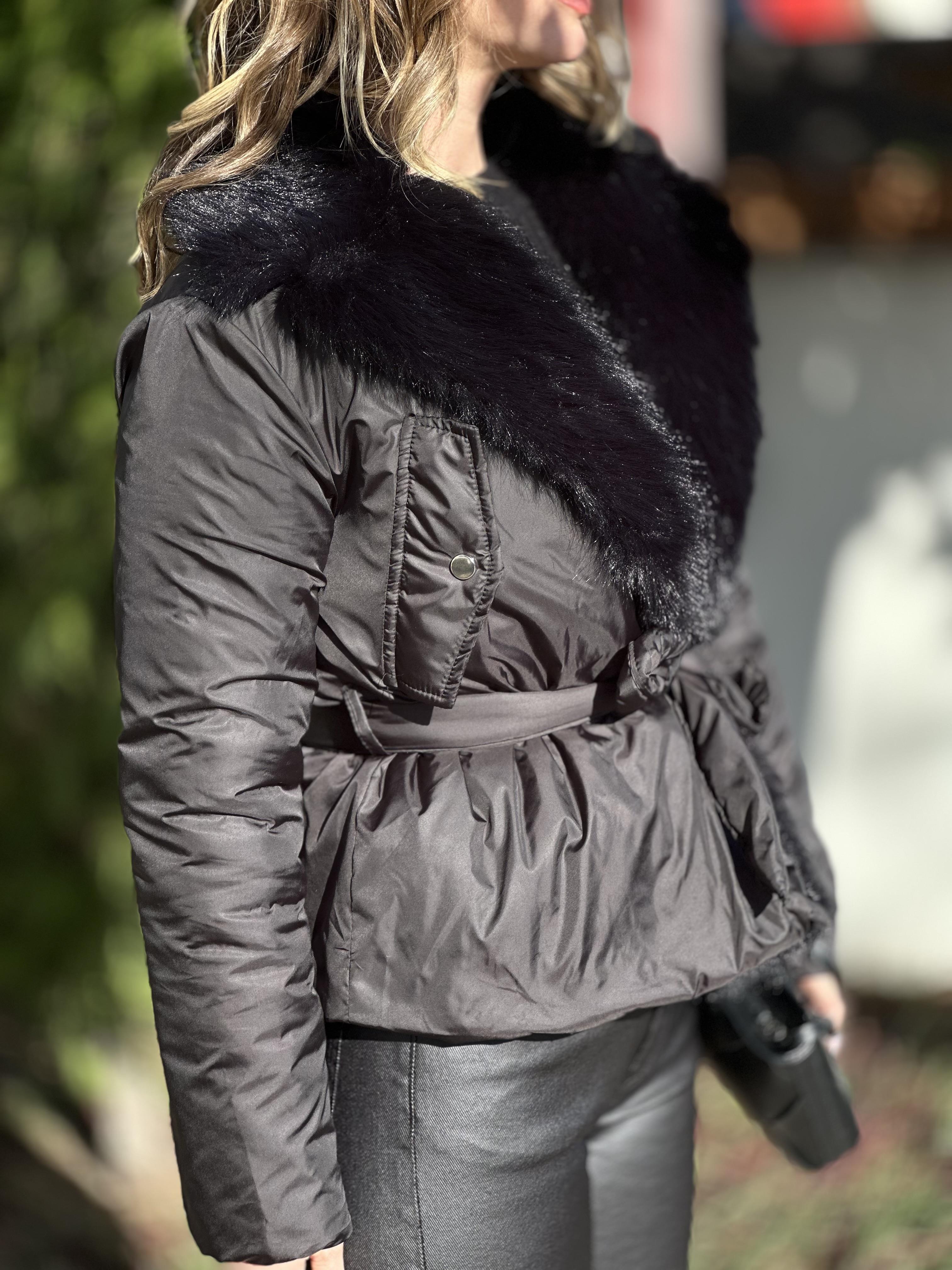 5885 YAKASI KURKLU MONT