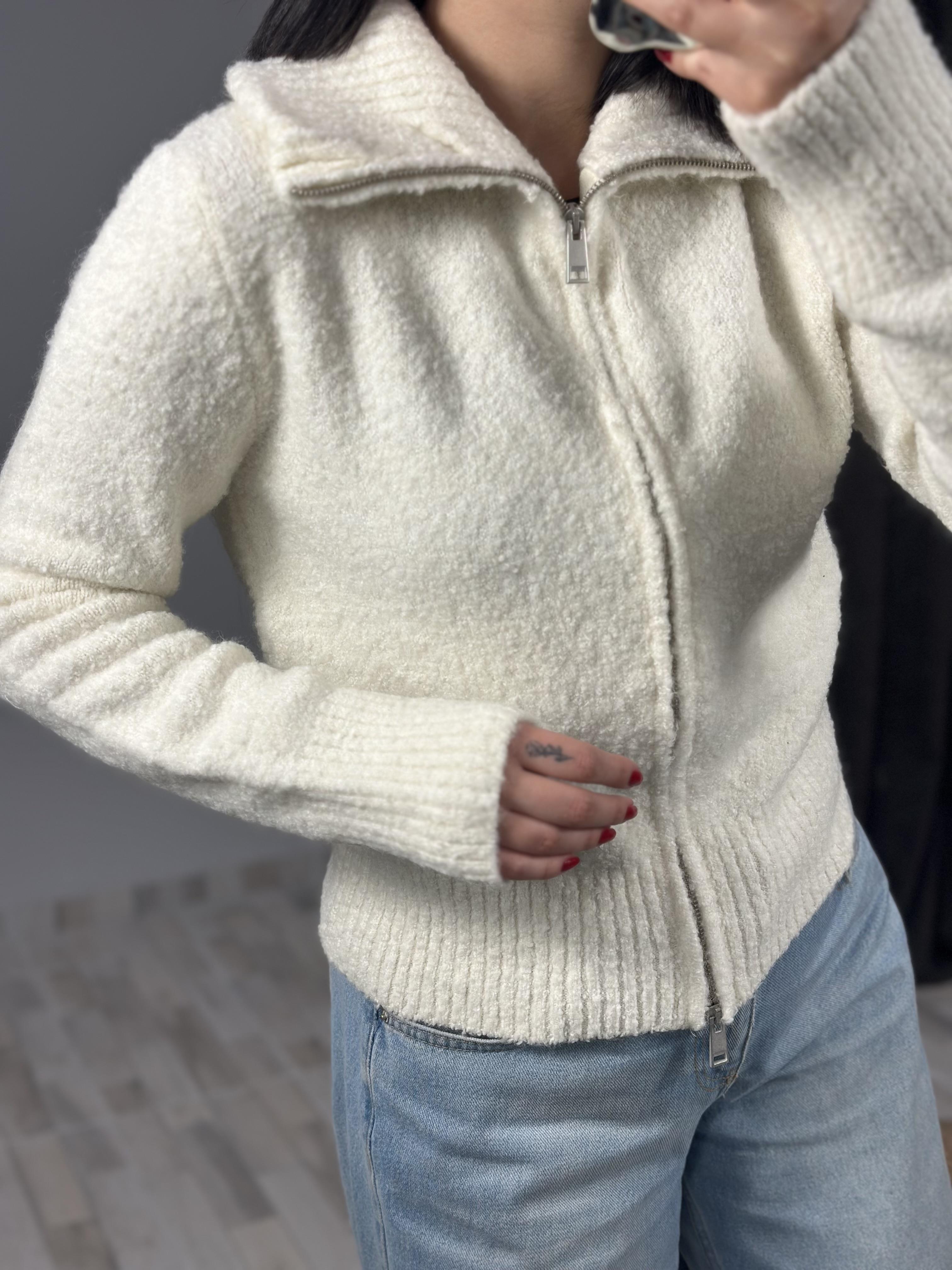 60278 FERMUARLI BUKLET TRIKO HIRKA