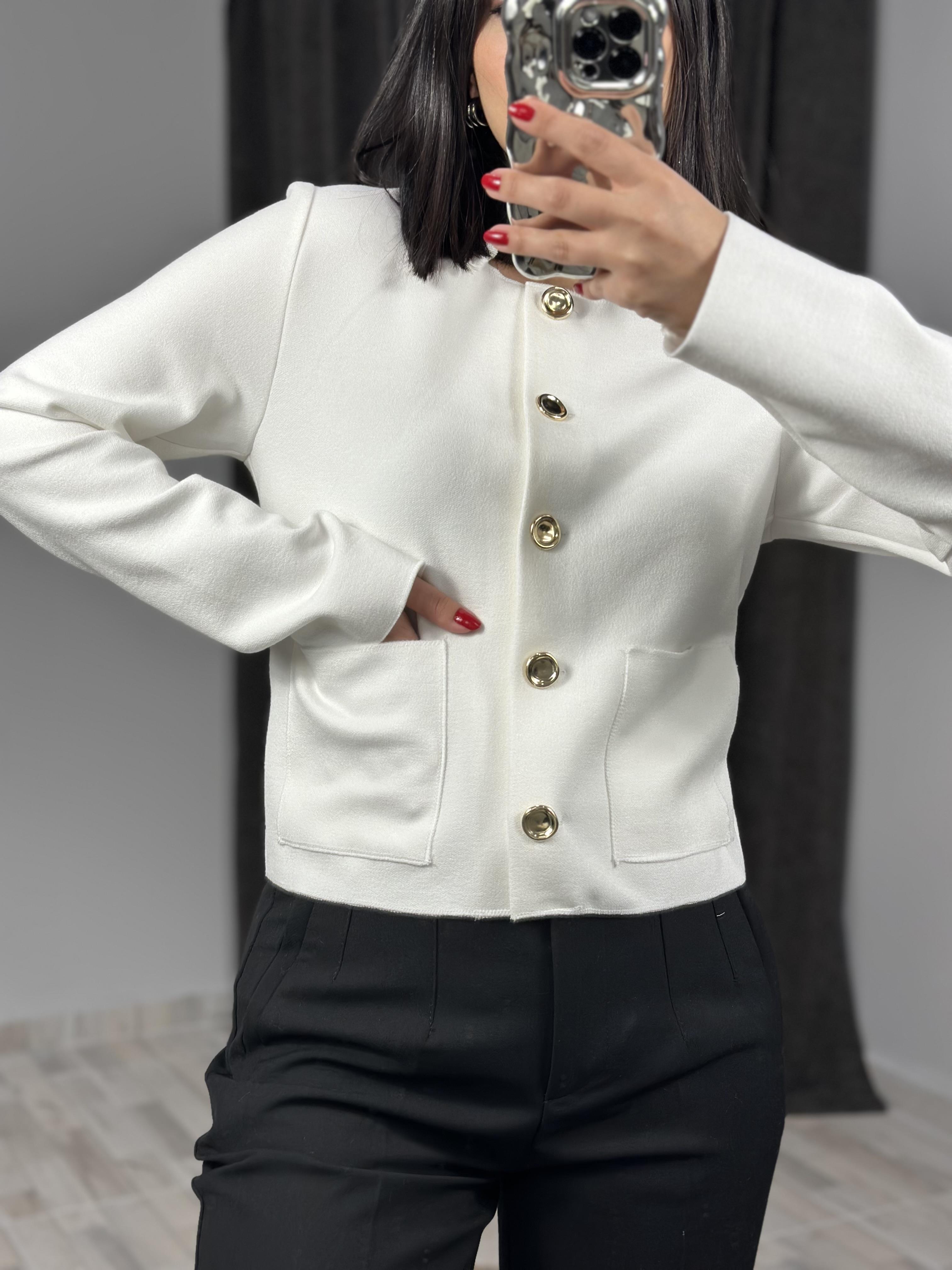 60411 DUGME DETAYLI CEPLI HIRKA