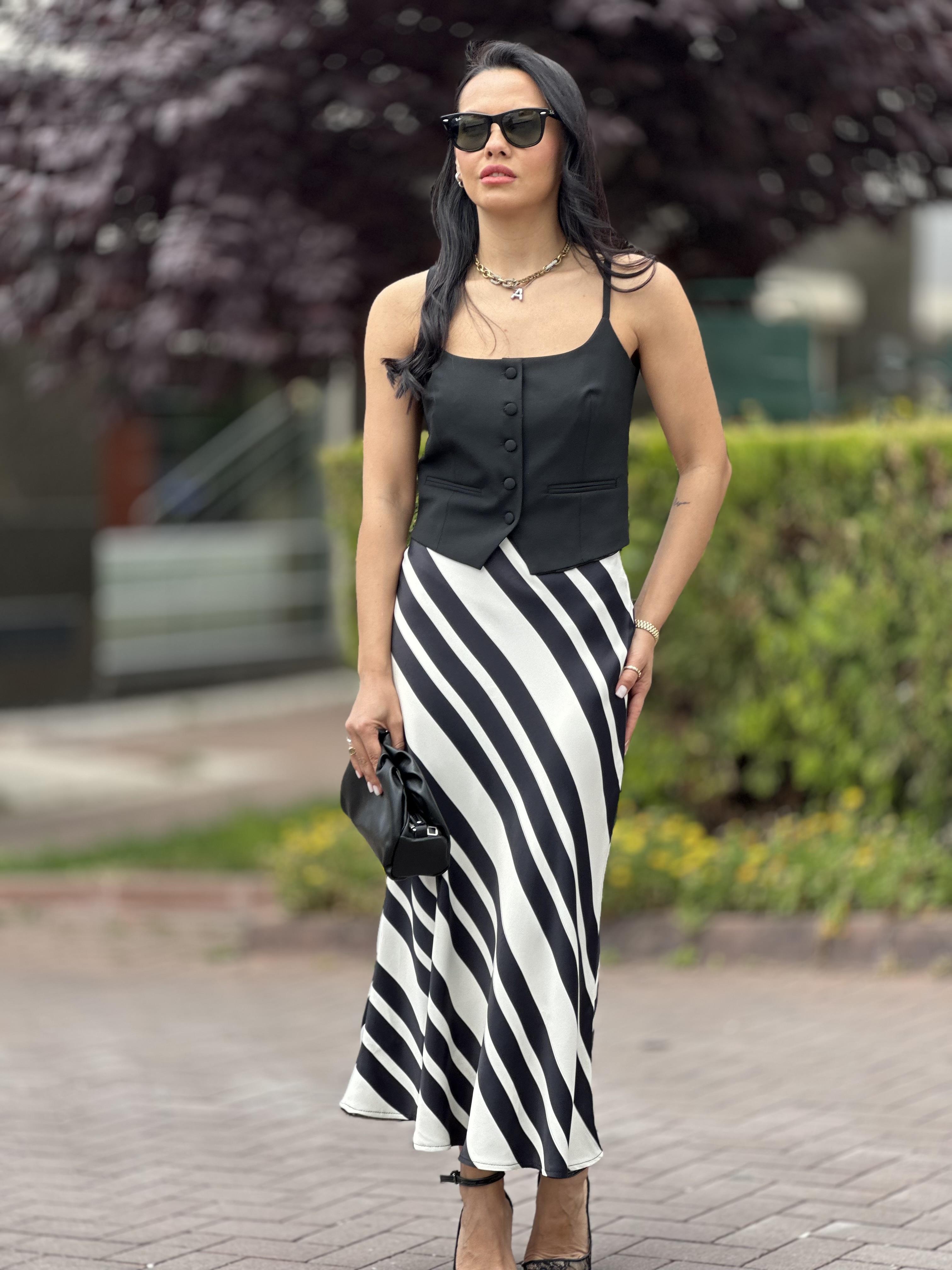 60548 DUGMELI KLASIK TOP
