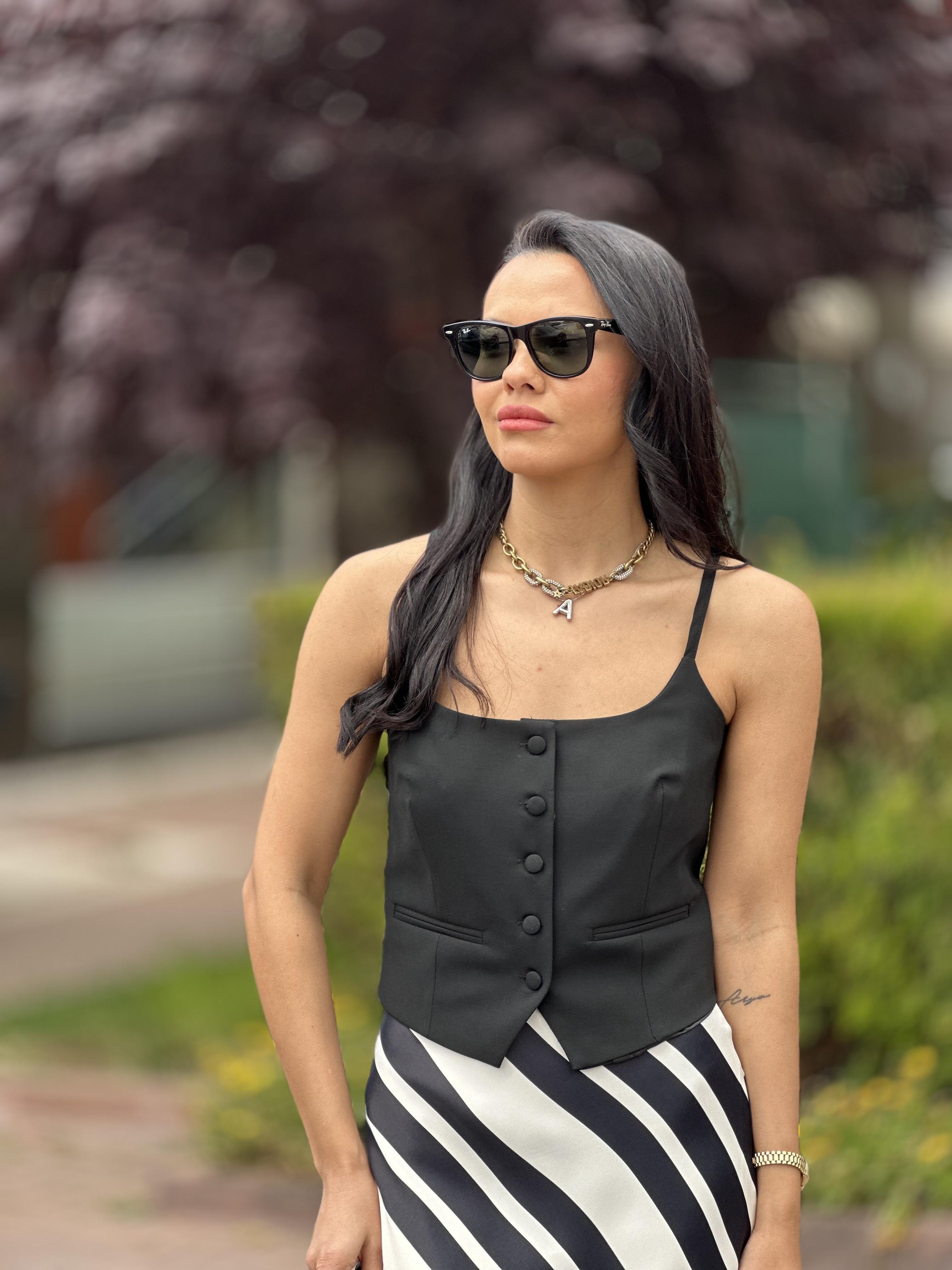60548 DUGMELI KLASIK TOP