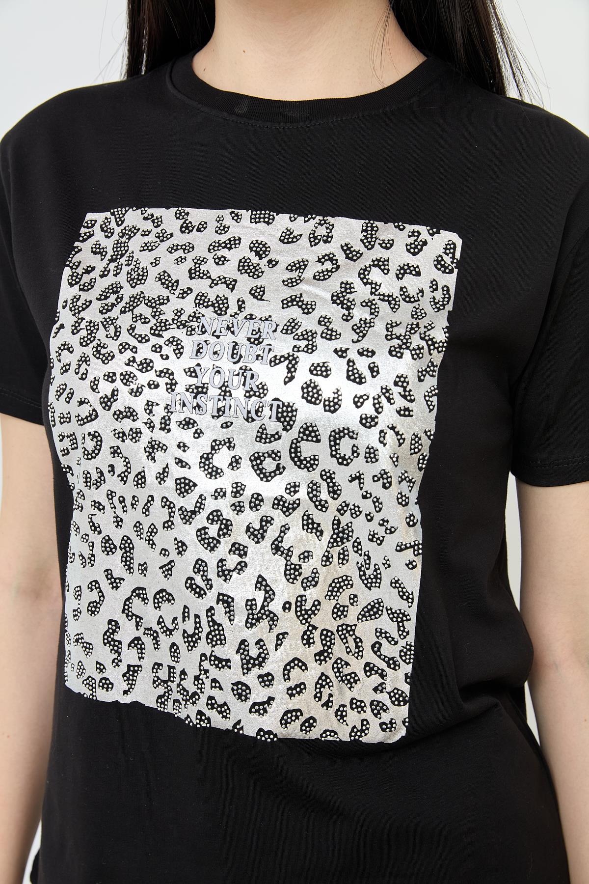7009 NEVER DOUBT YOUR INSTINCT YAZILI TSHIRT