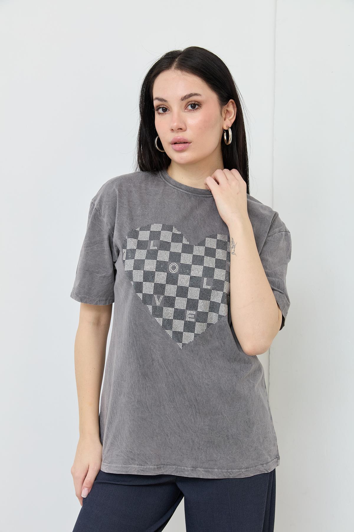 7054 YIKAMALI KALP TASLI TSHIRT