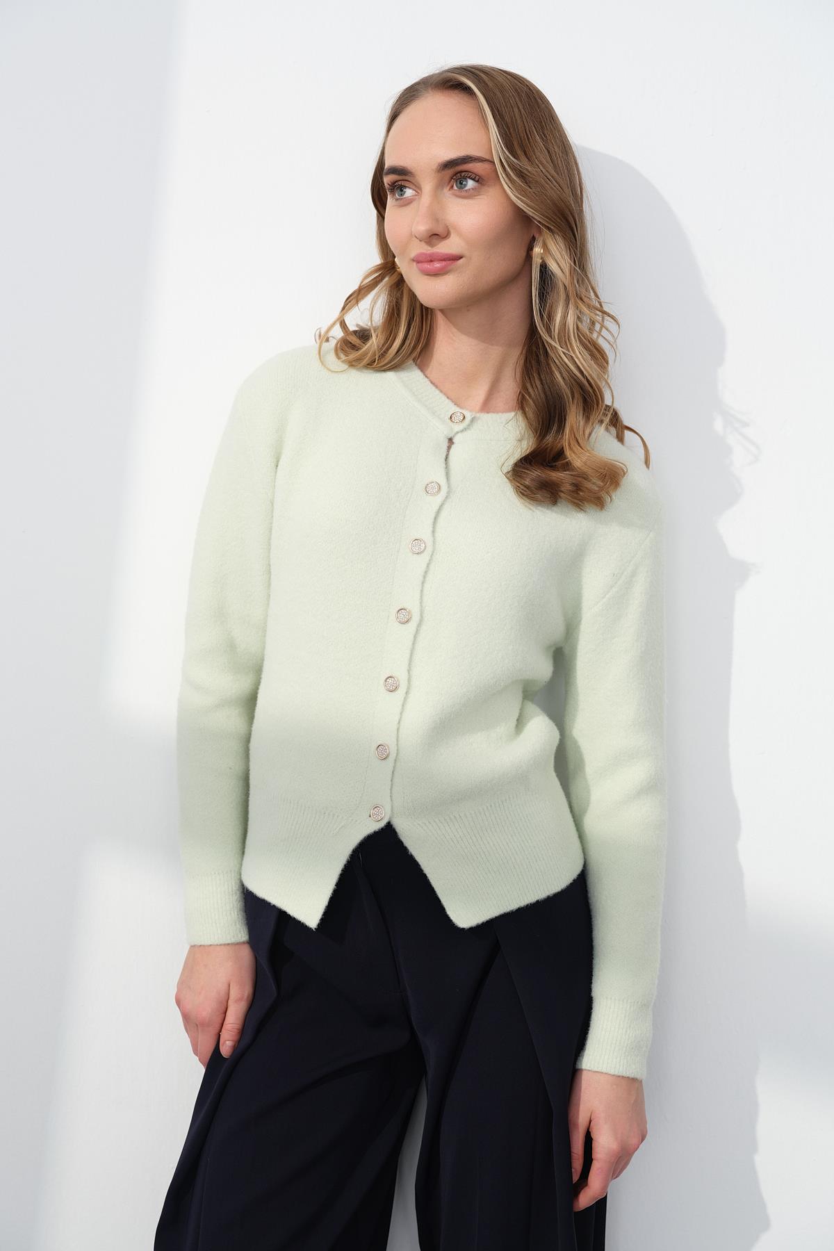 7606 DUGMELI ANGORA HIRKA