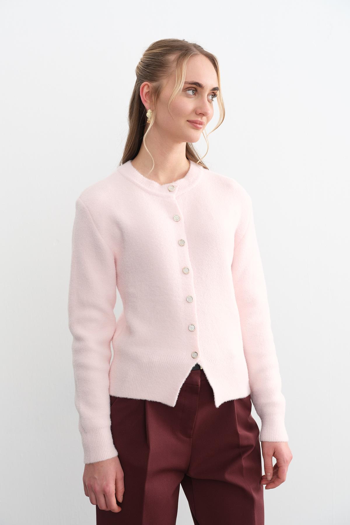7606 DUGMELI ANGORA HIRKA