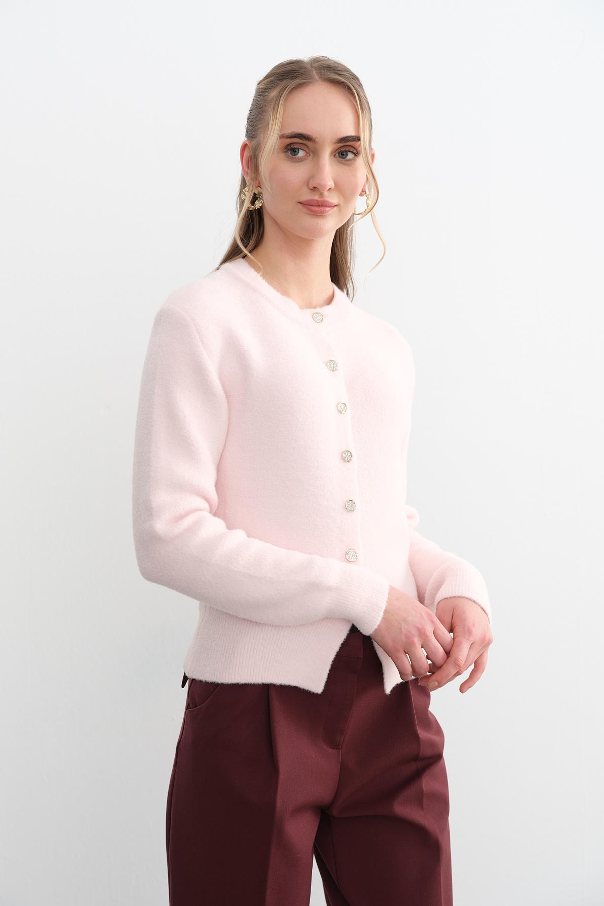 7606 DUGMELI ANGORA HIRKA