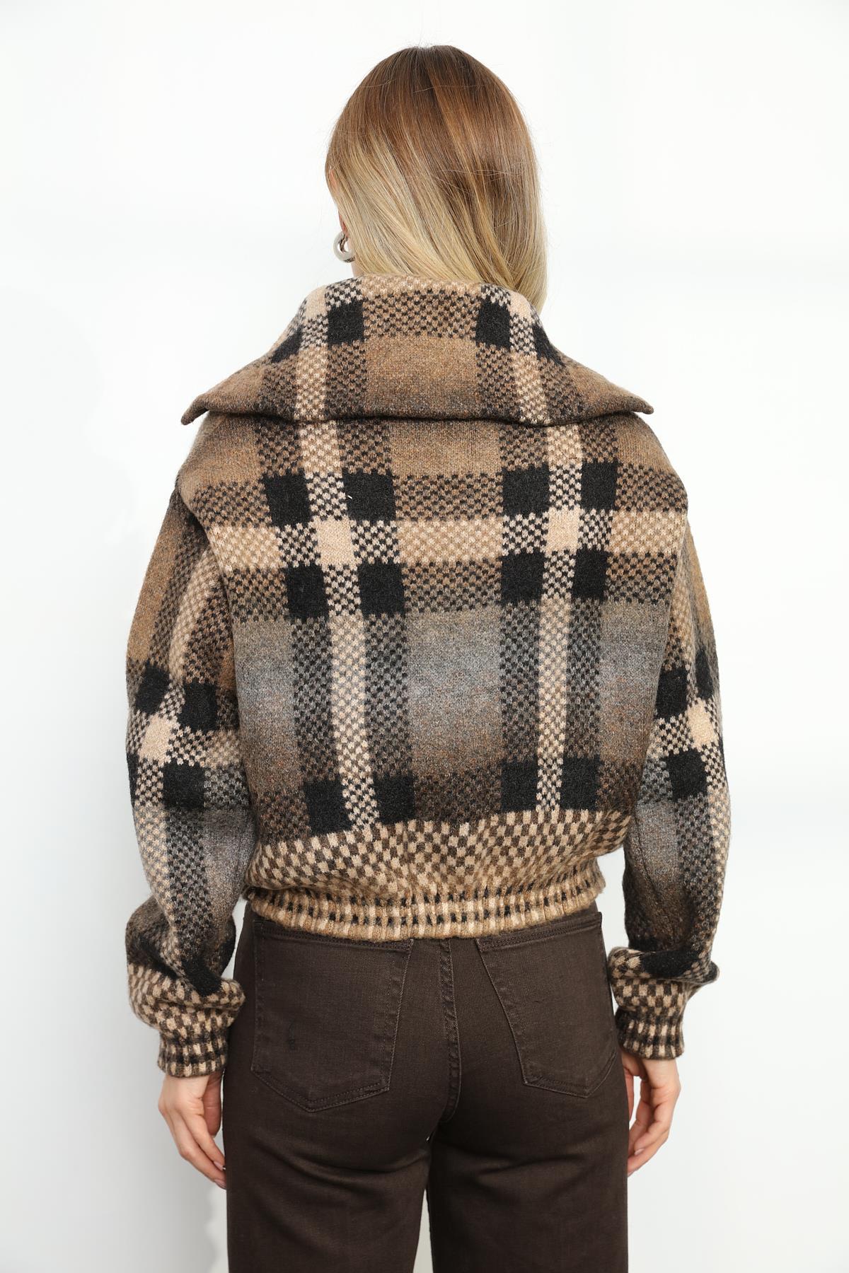 7653 SARDONLU ANGORA KARELI FERMUARLI HIRKA