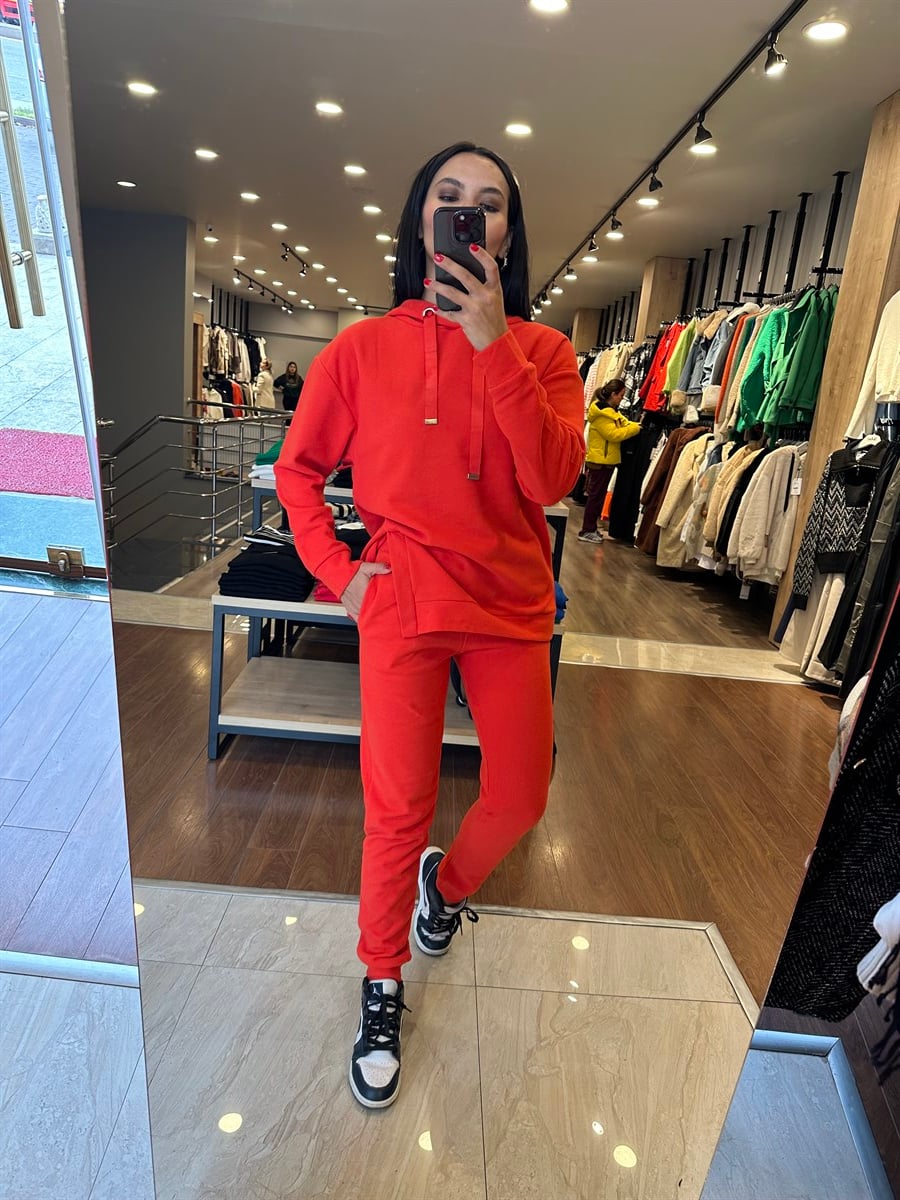 8010 YIRTMAC DETAYLI SWEAT