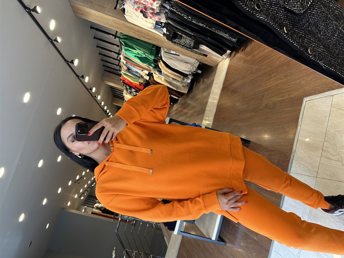 8010 YIRTMAC DETAYLI SWEAT