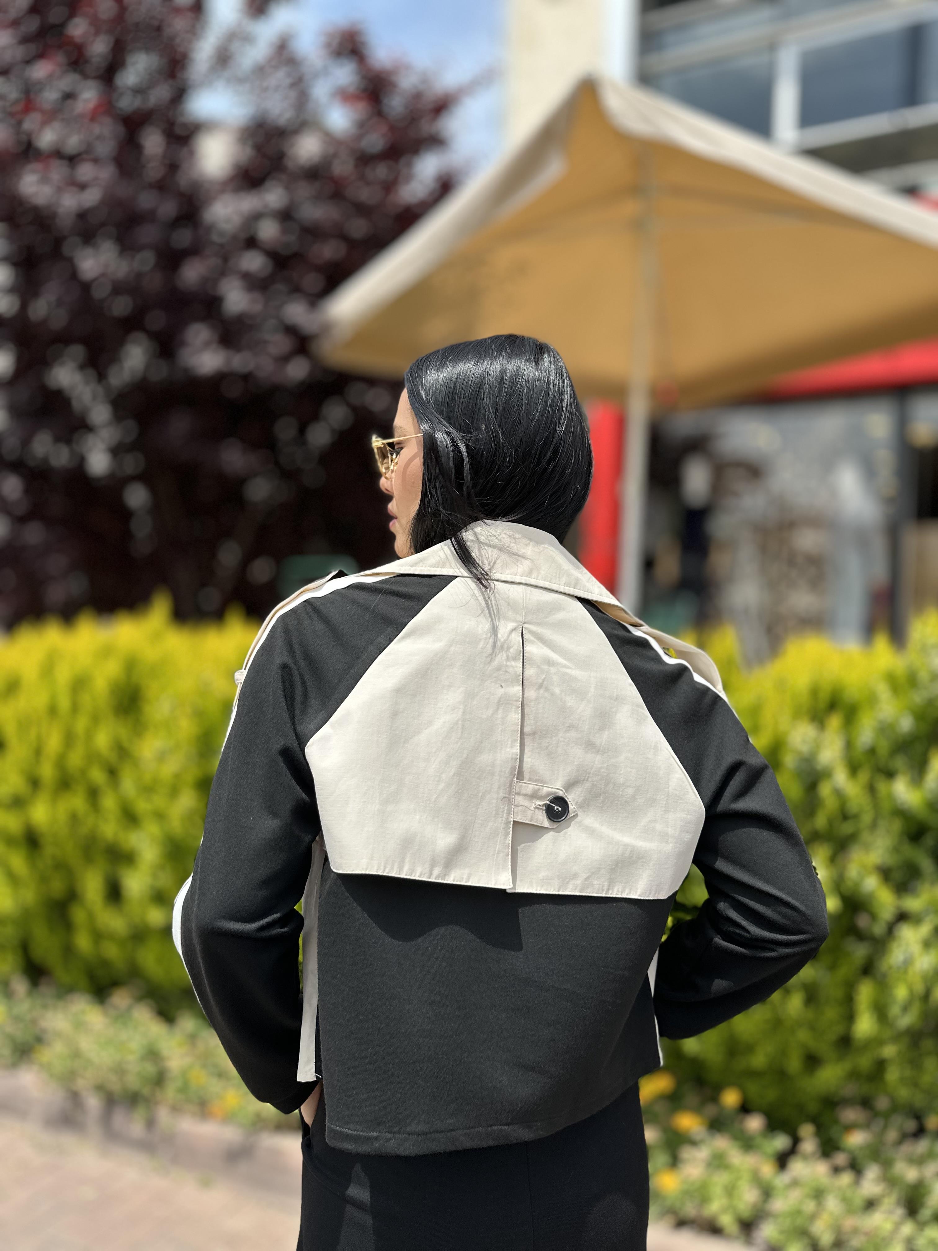87104 KOLLARI SERIT DETAYLI KISA TRENC