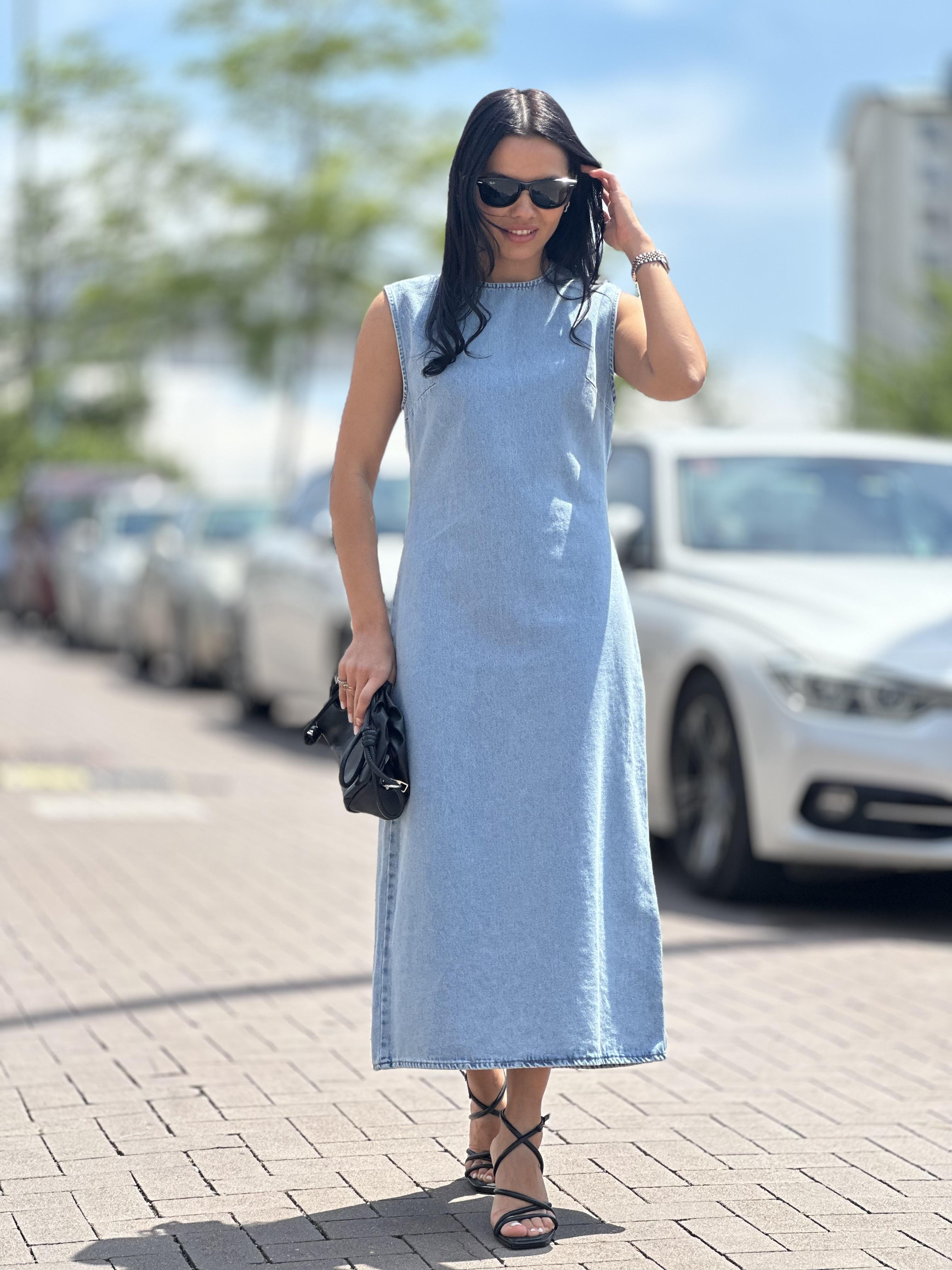 90537 SIFIR YAKA UZUN ELBISE