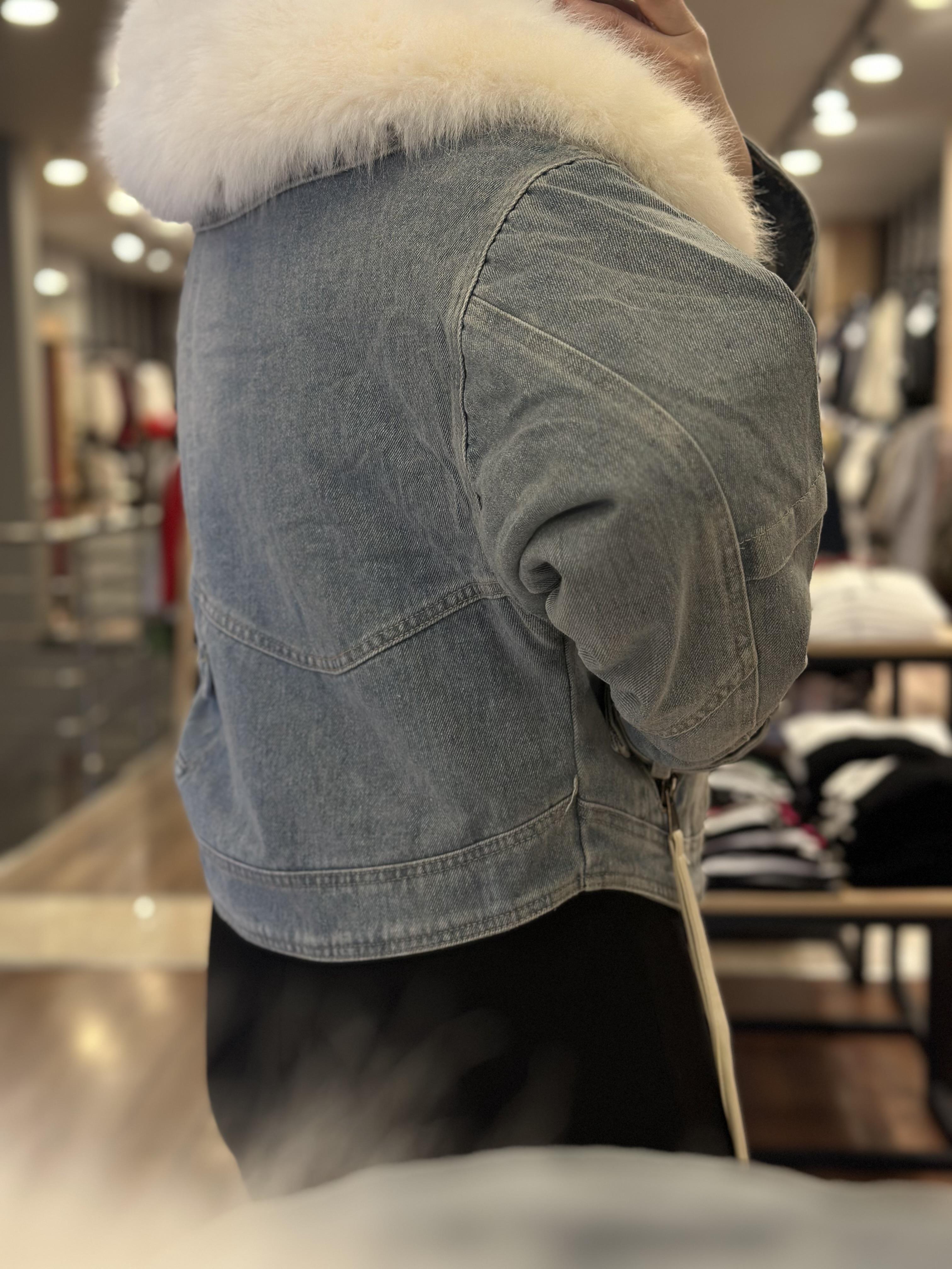 99596 YAKASI PELUS DETAYLI CEKET