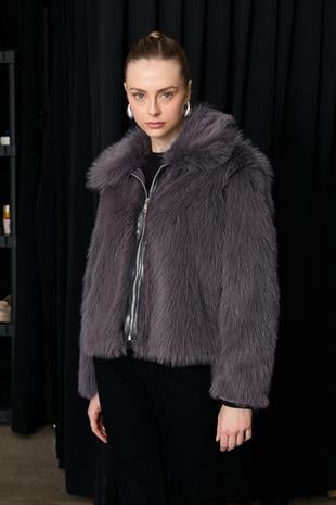 0231 FERMUARLI KURK CEKET